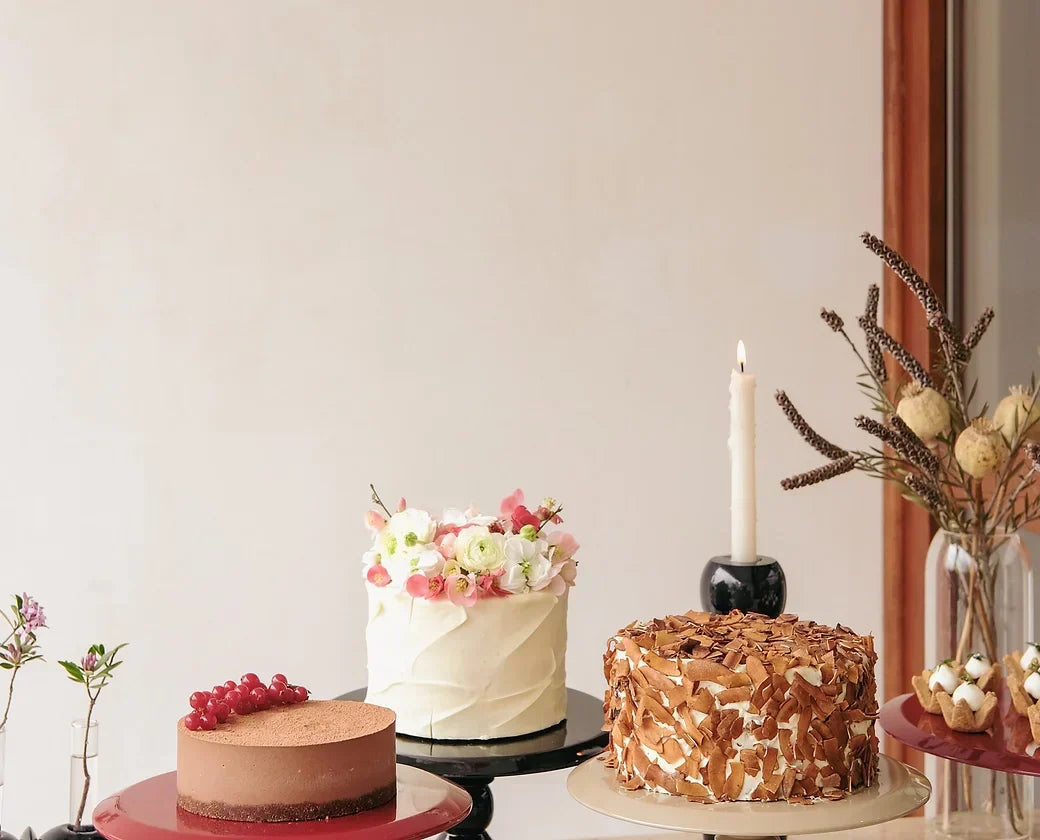 CRESCENDO CAKE STAND