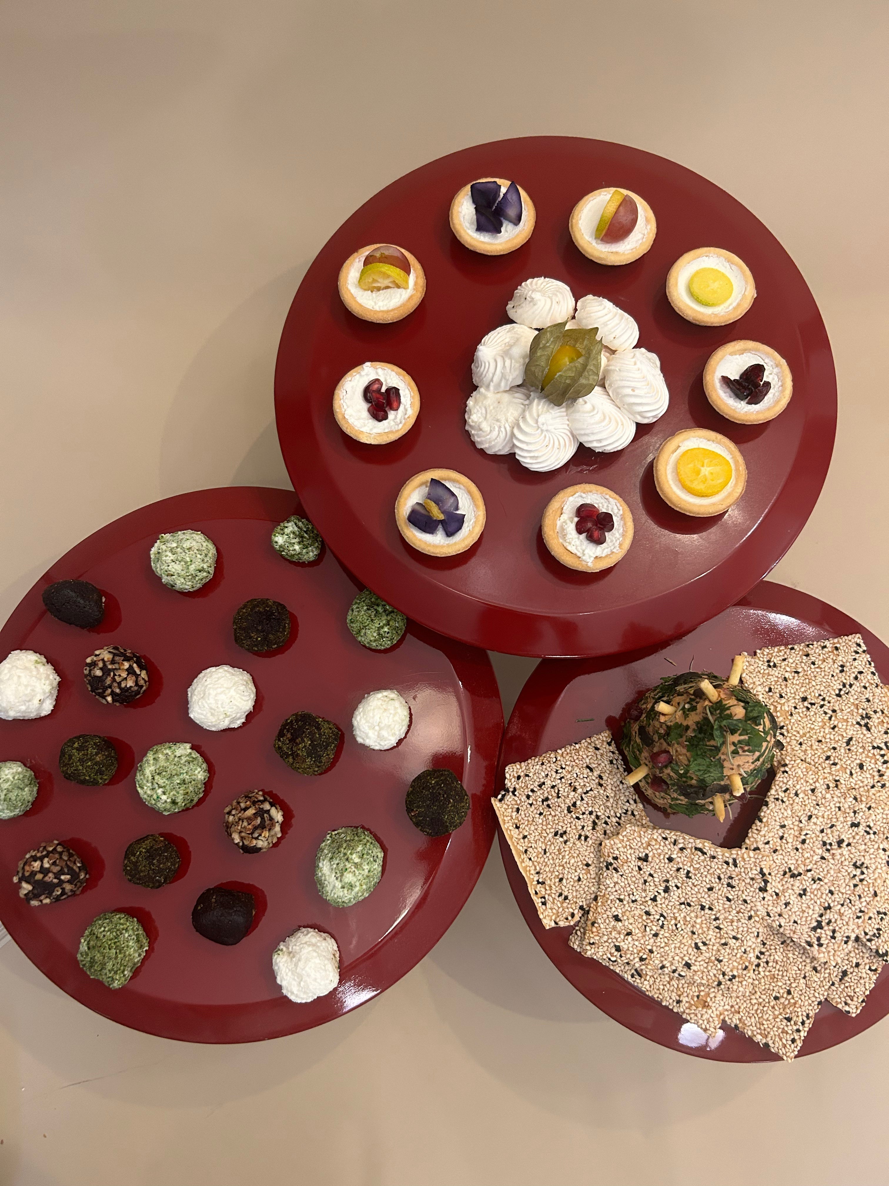 Crescendo Cake Stand - Dark Red