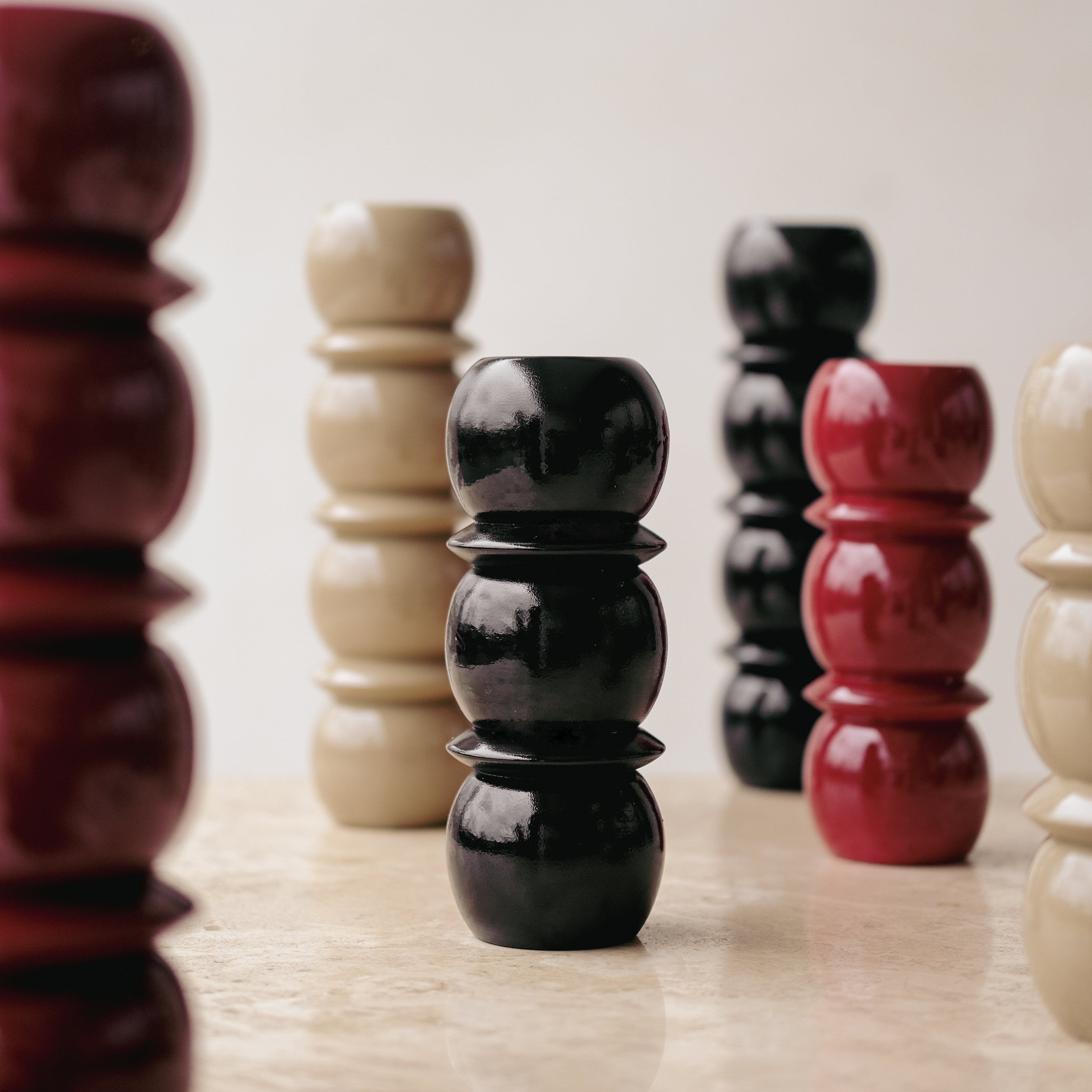 CRESCENDO CANDLE HOLDER - Small Black