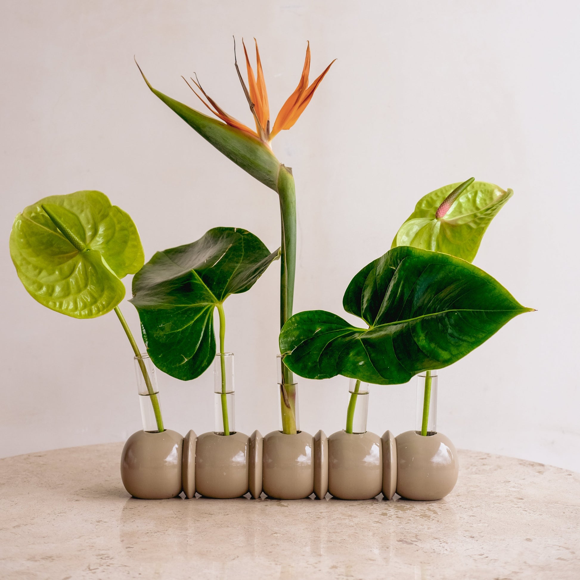 CRESCENDO CENTER PIECE