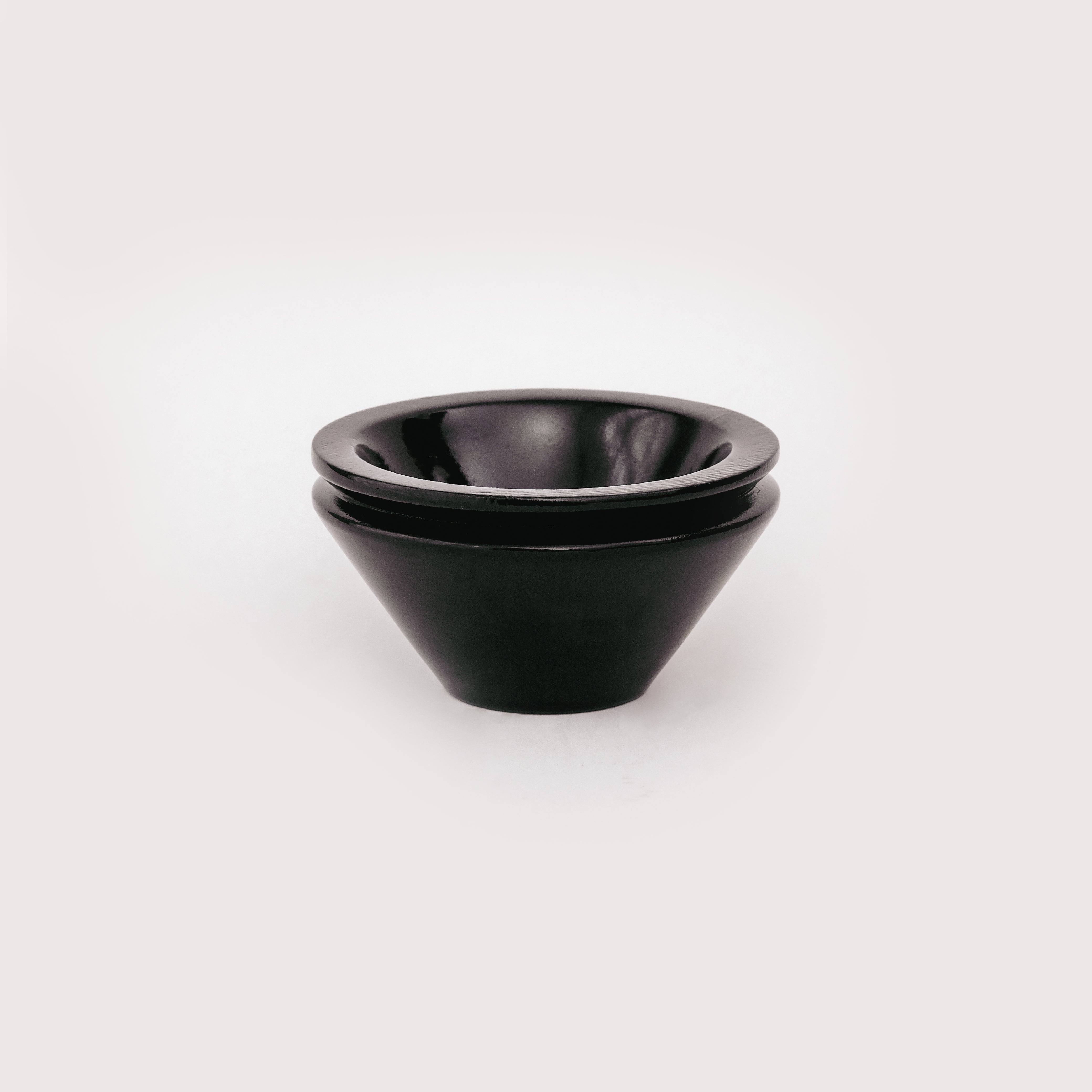 CRESCENDO MINI CONE VASE - V