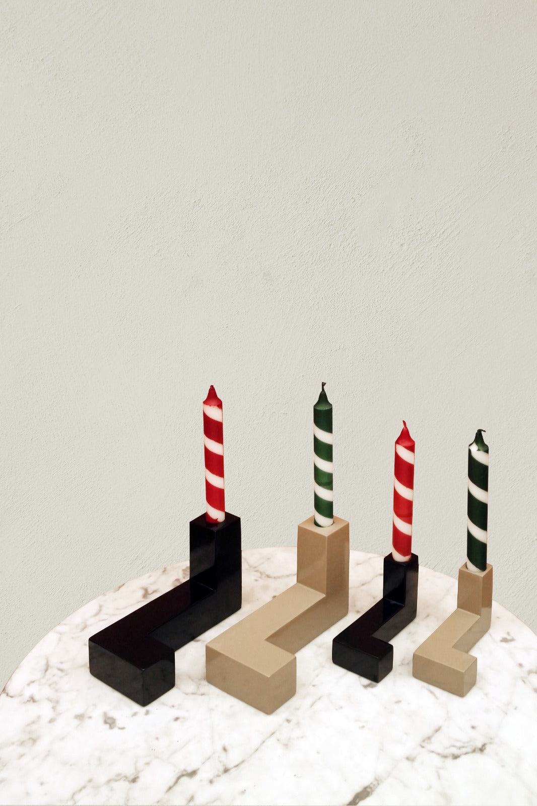 DE STIJL CANDLE HOLDER in black Large