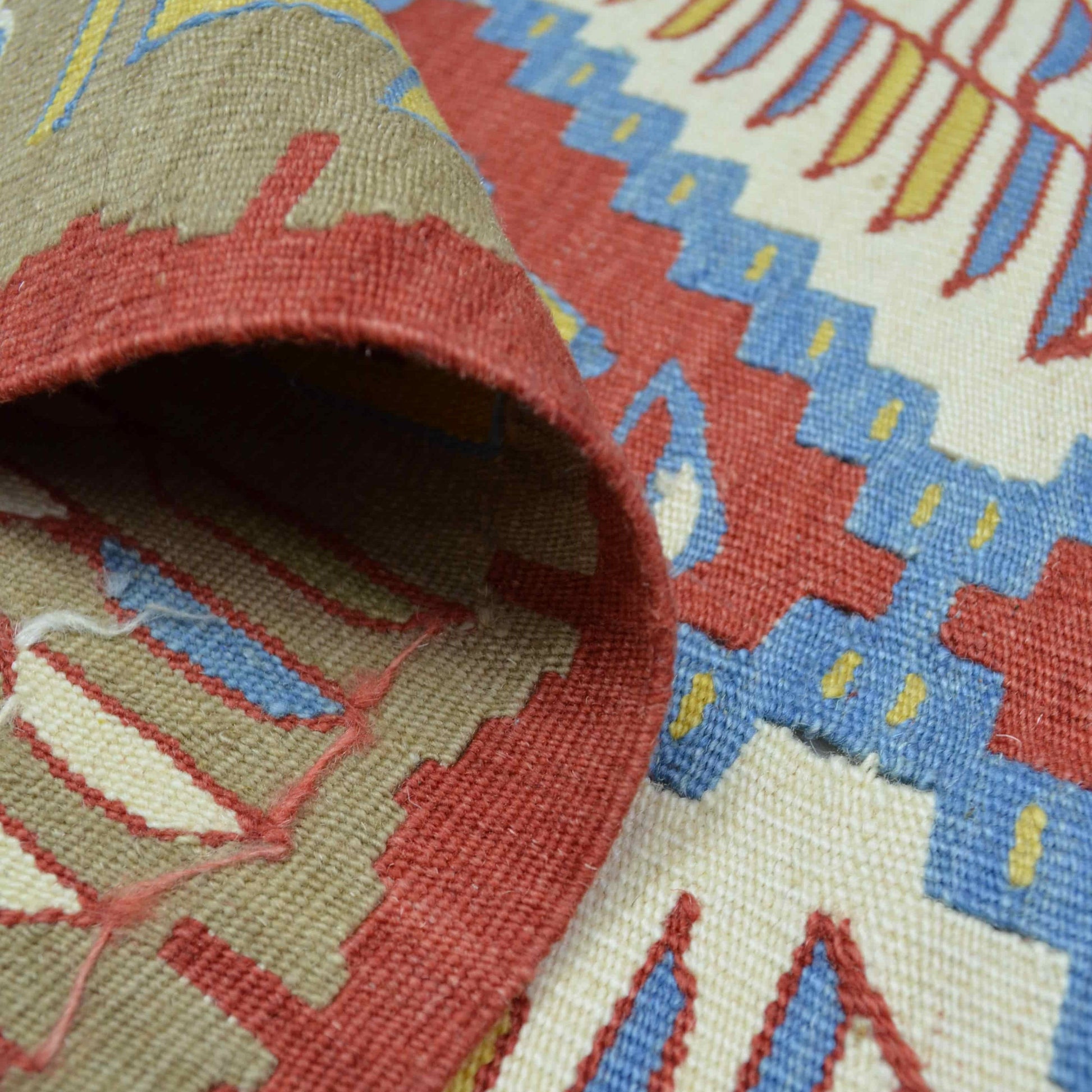 El Dokuma Uşak Kilim