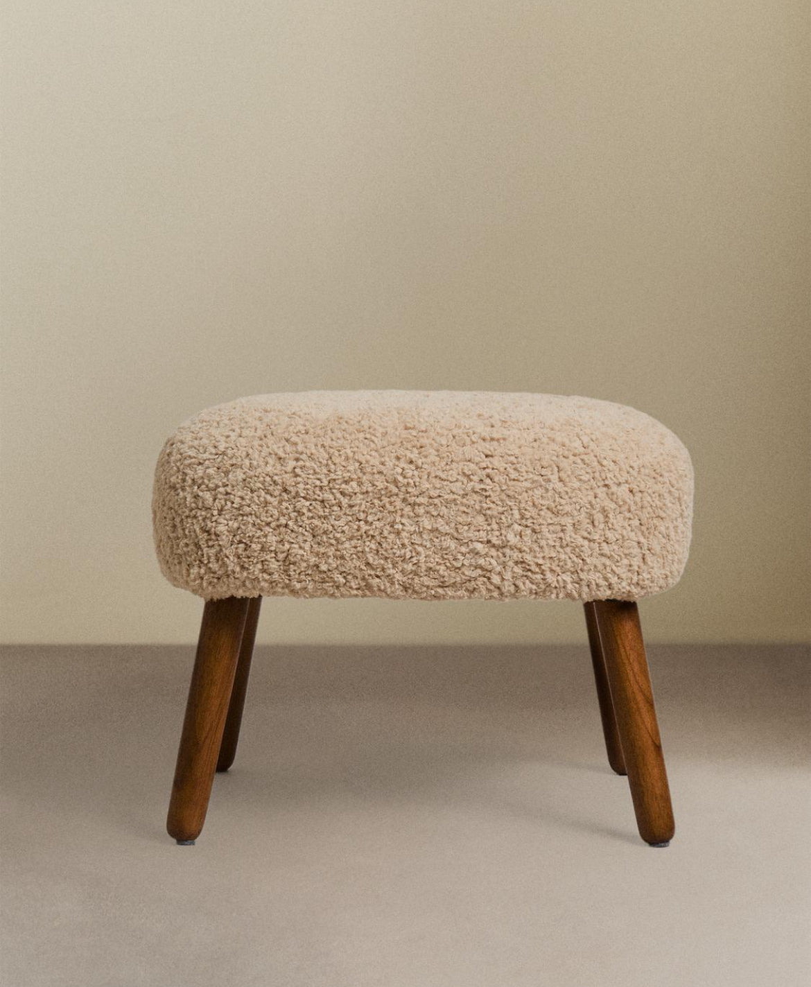 Kıvırcık Peluş Ayuk Taburesi