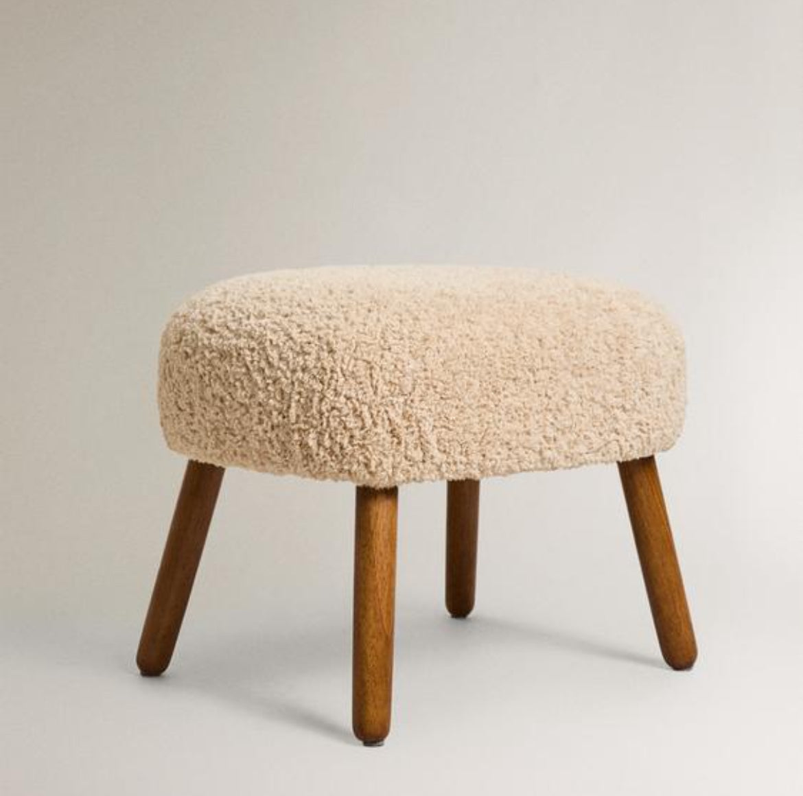 Kıvırcık Peluş Ayuk Taburesi