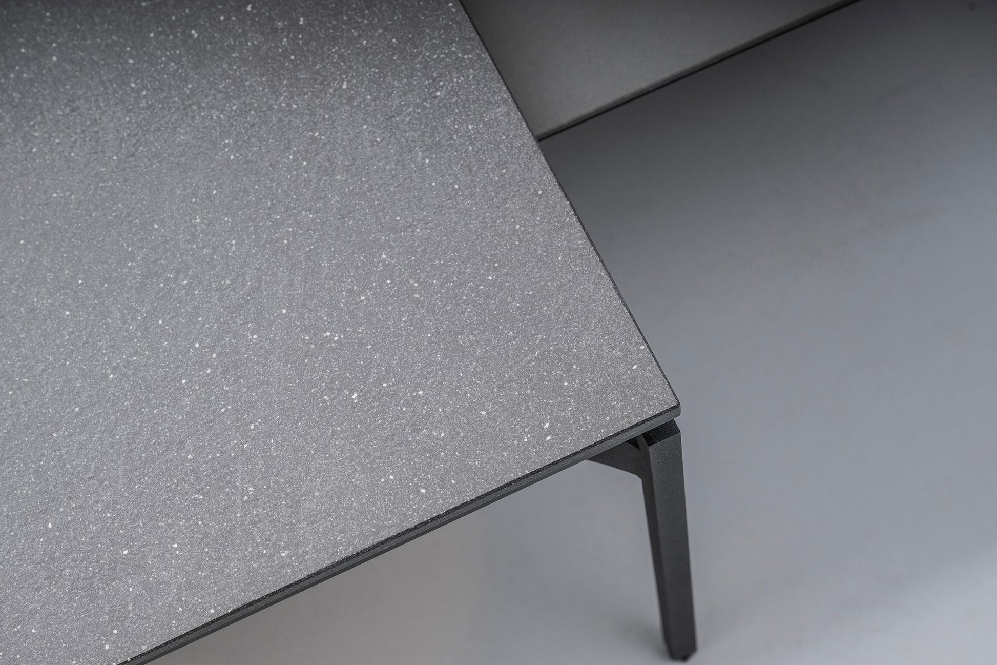 Pier Porselen Cam Yüzeyli İKili Sehpa Takımı