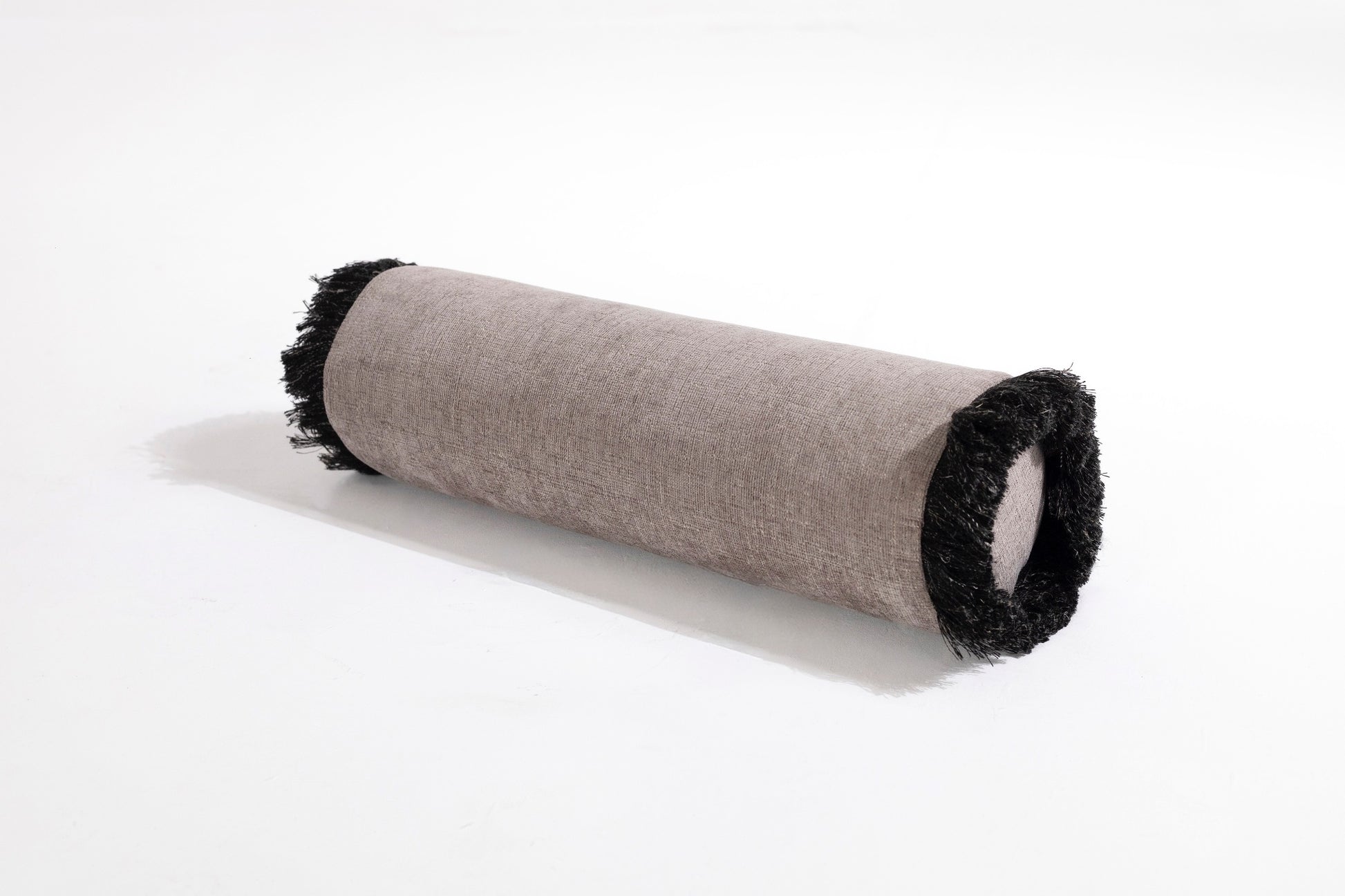 Siyah Kenar Detaylı Gri Şönil Silindir Kırlent