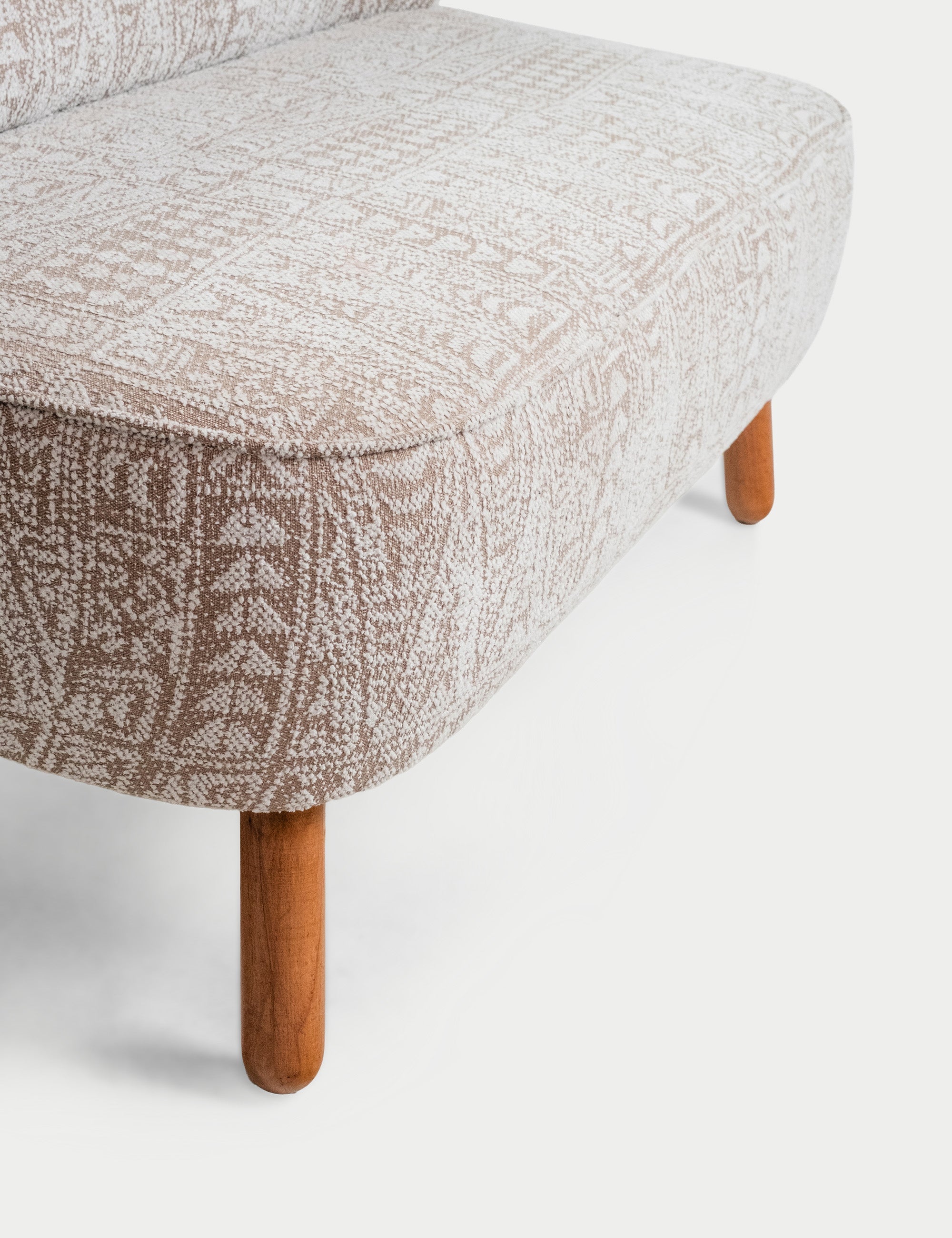 Mythology Etnik Kanepe