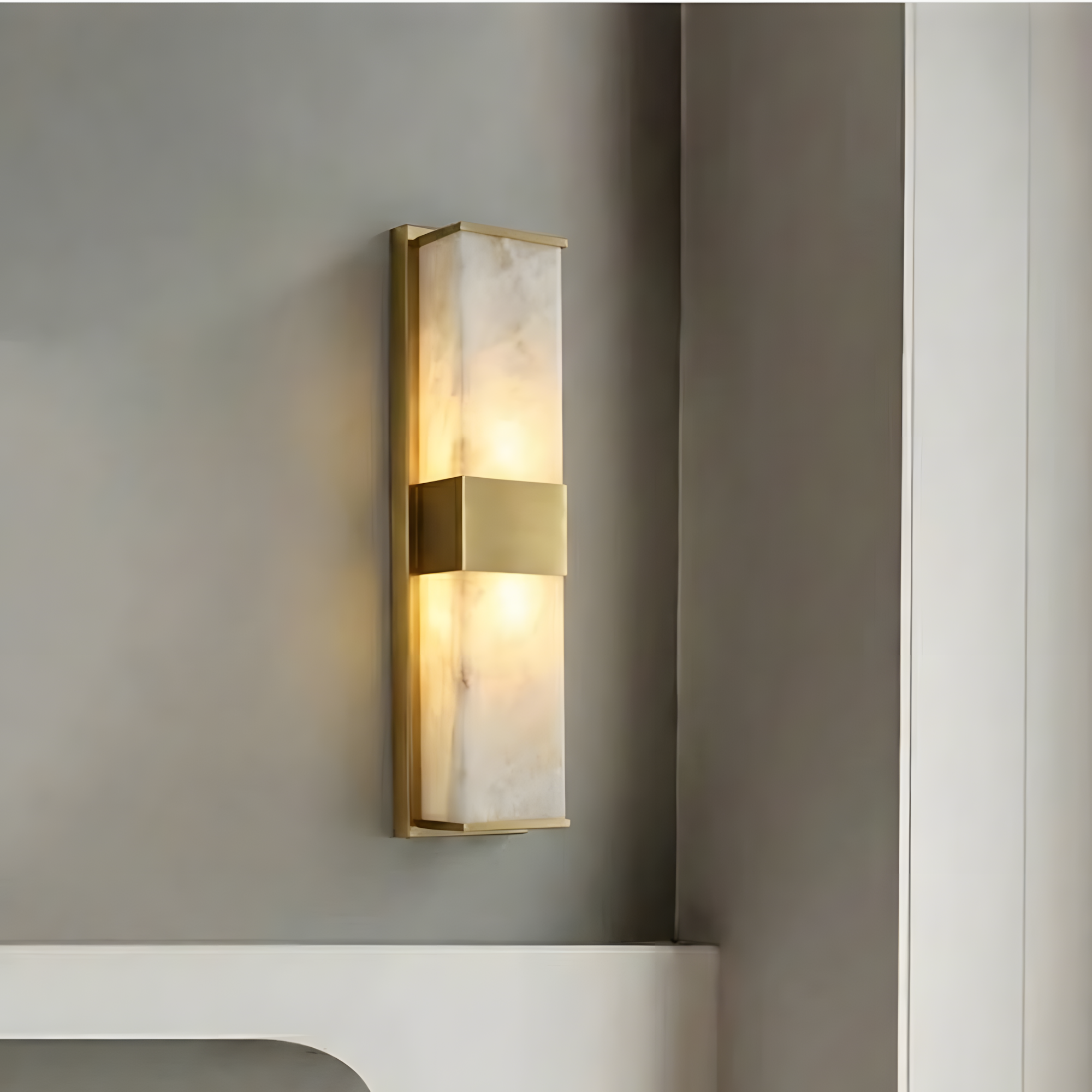 Columnis Mermer Prizma Duvar Aplik