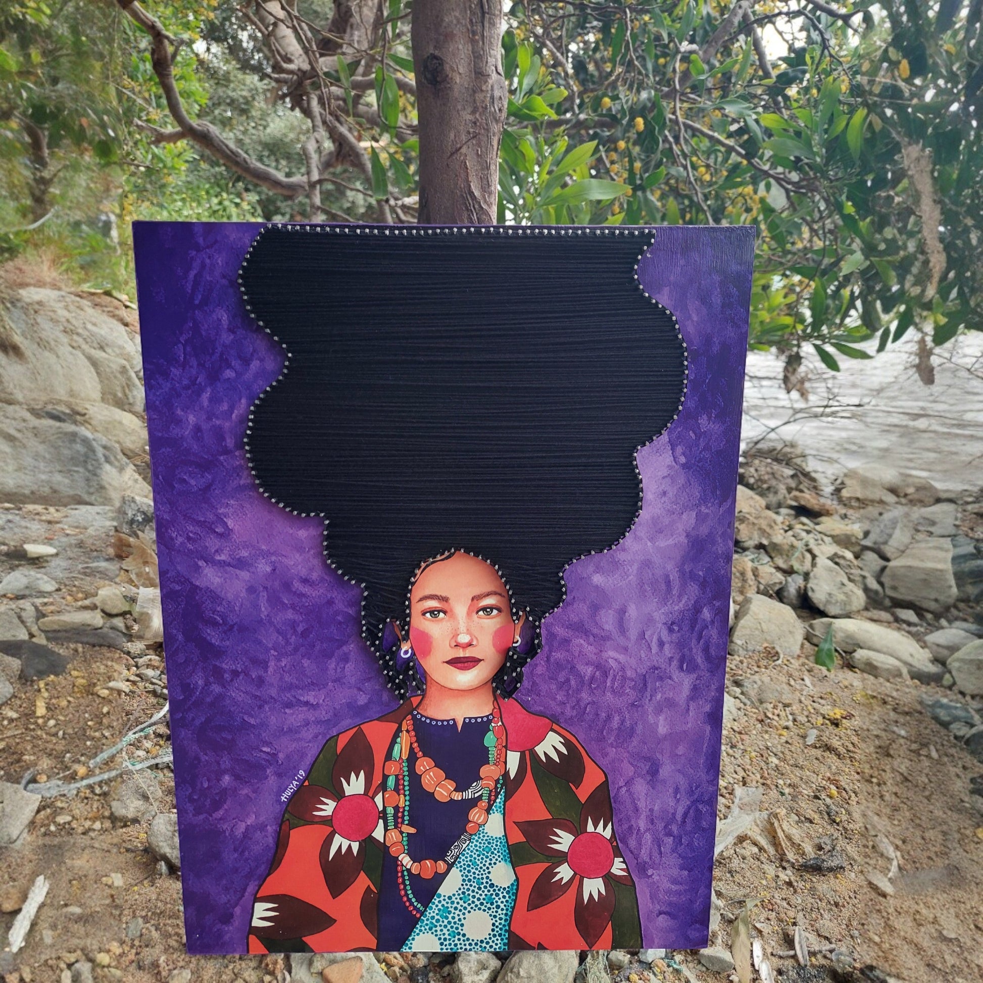 String Art Tablo - Be god in a shape of a girl