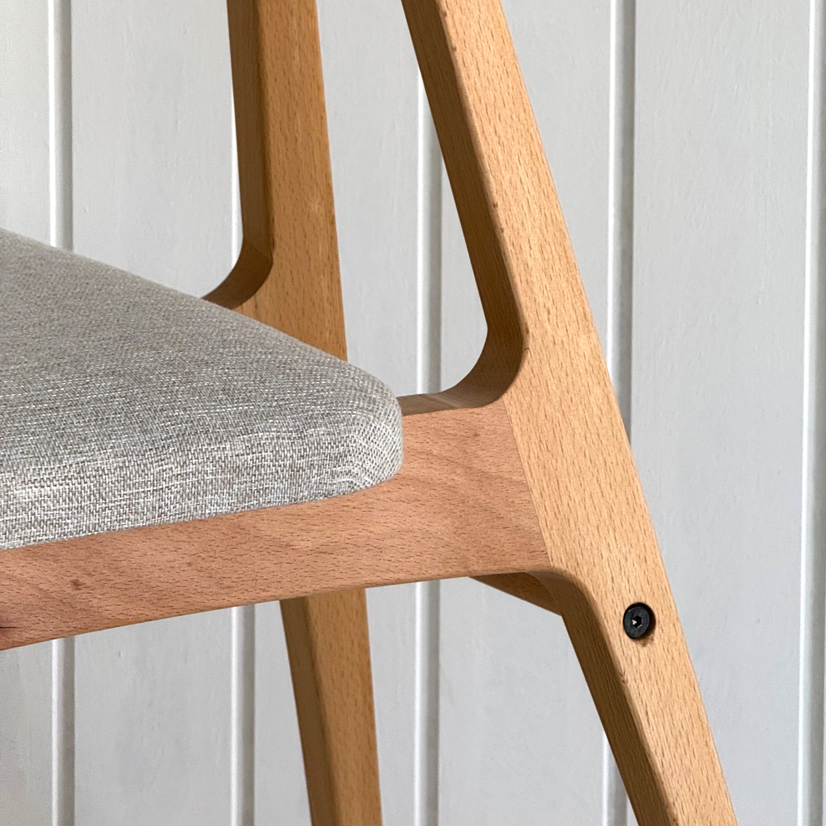 Slim Kayın Ahşap Sandalye Bej