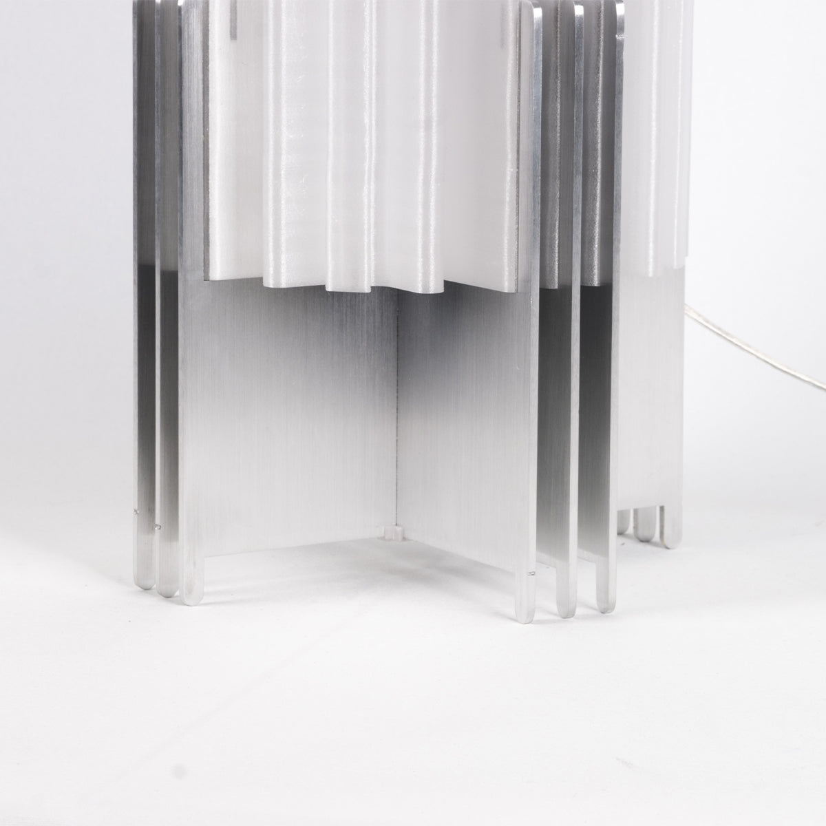Plus Lamp Large Alüminyum Lamba