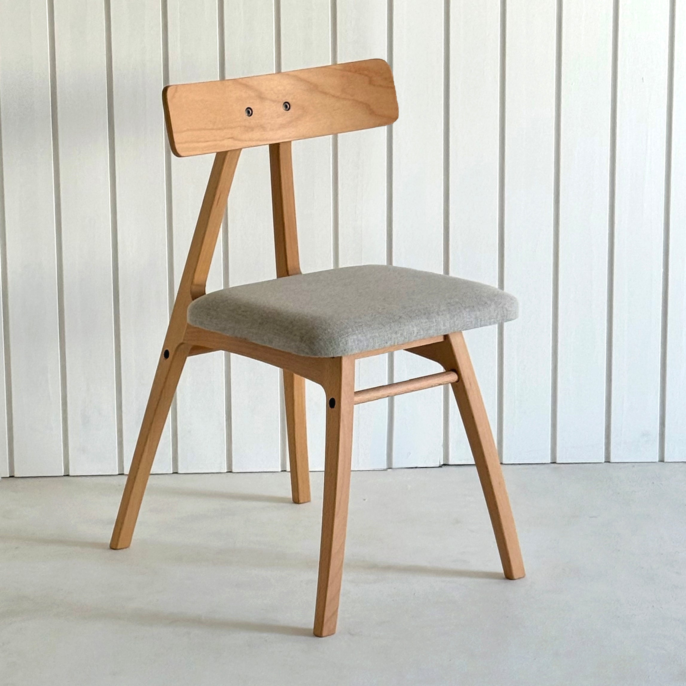 Slim Kayın Ahşap Sandalye Bej