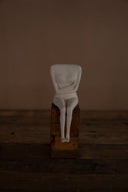 Ahşap Kaideli Seramik Heykel Headless But Happy