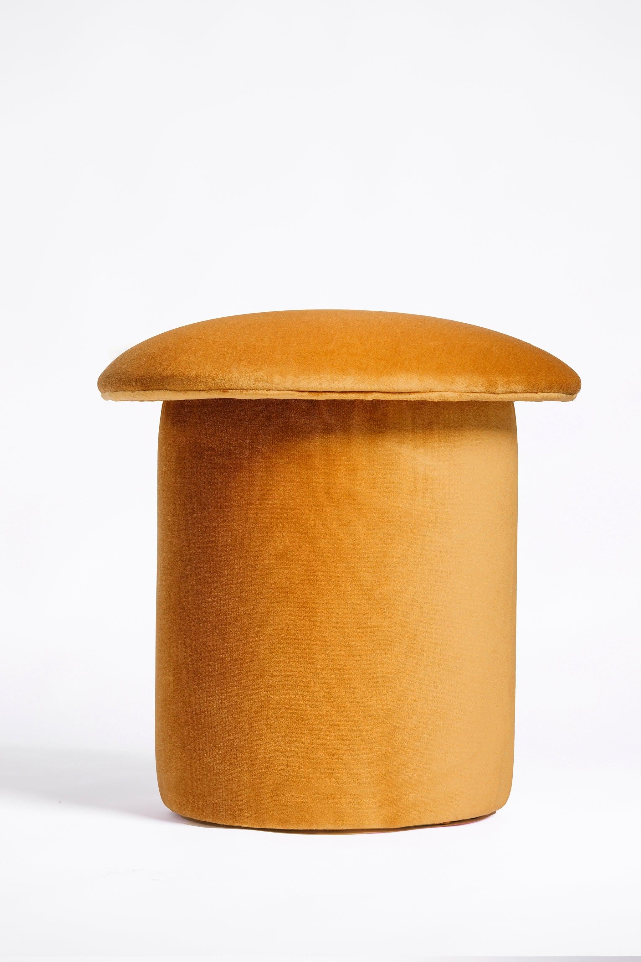 Amber Velvet Puf