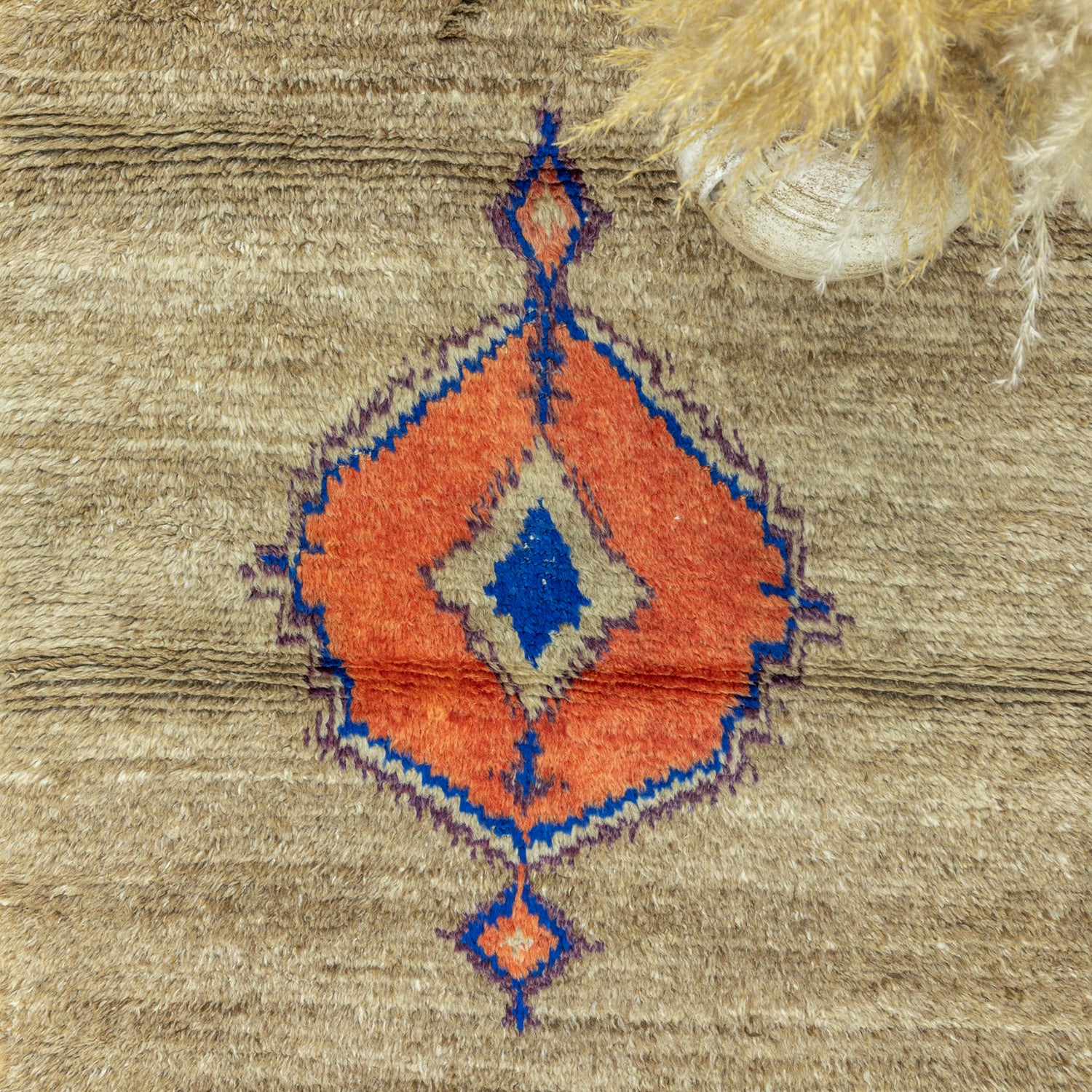 Arila İlkel Tasarımlı Tülü Halı 102x172 Cm