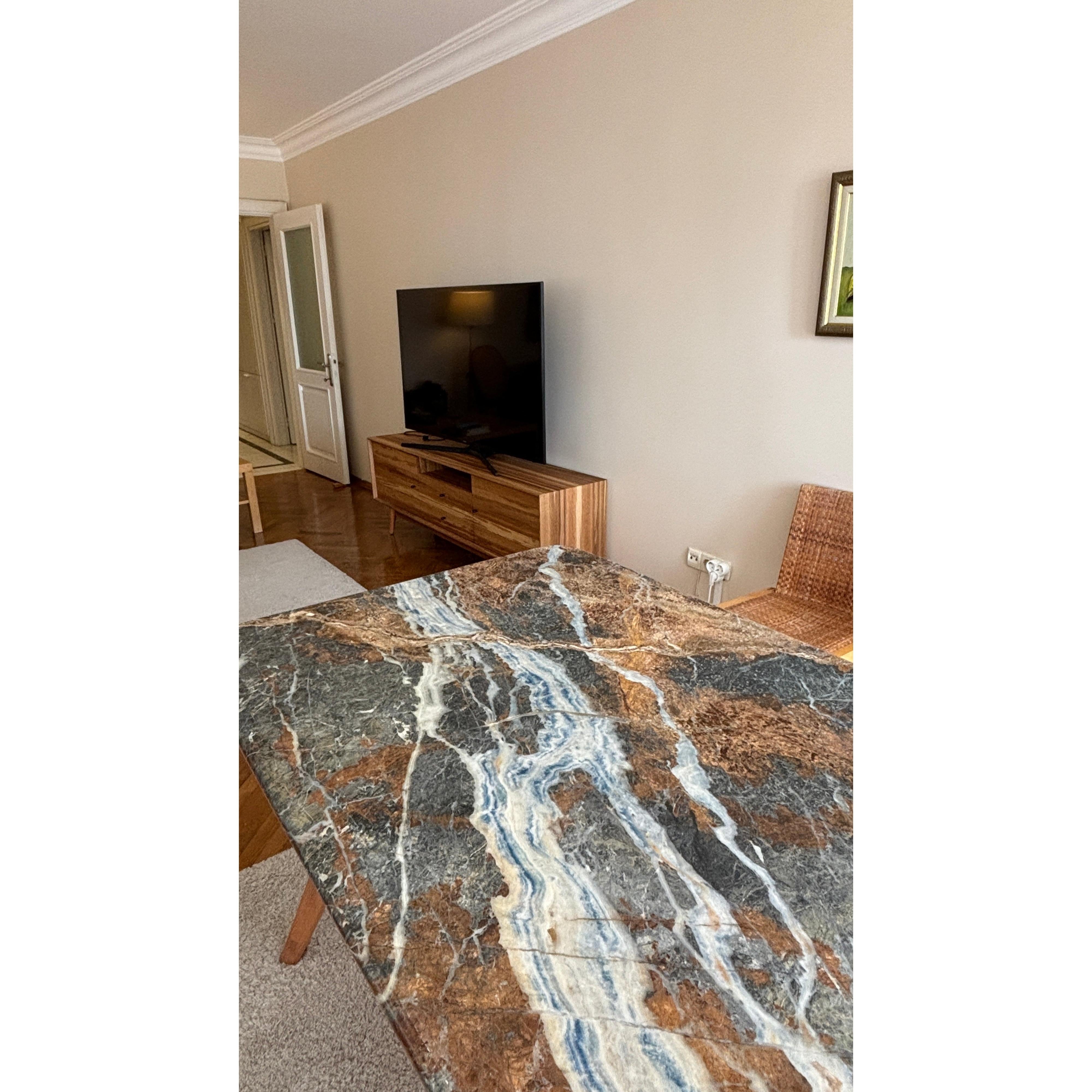 Ark Bluejean Mermer Yemek Masası