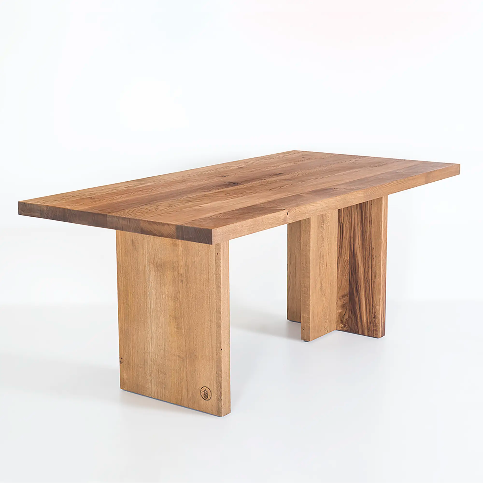 Beam Masa, Masif Meşe