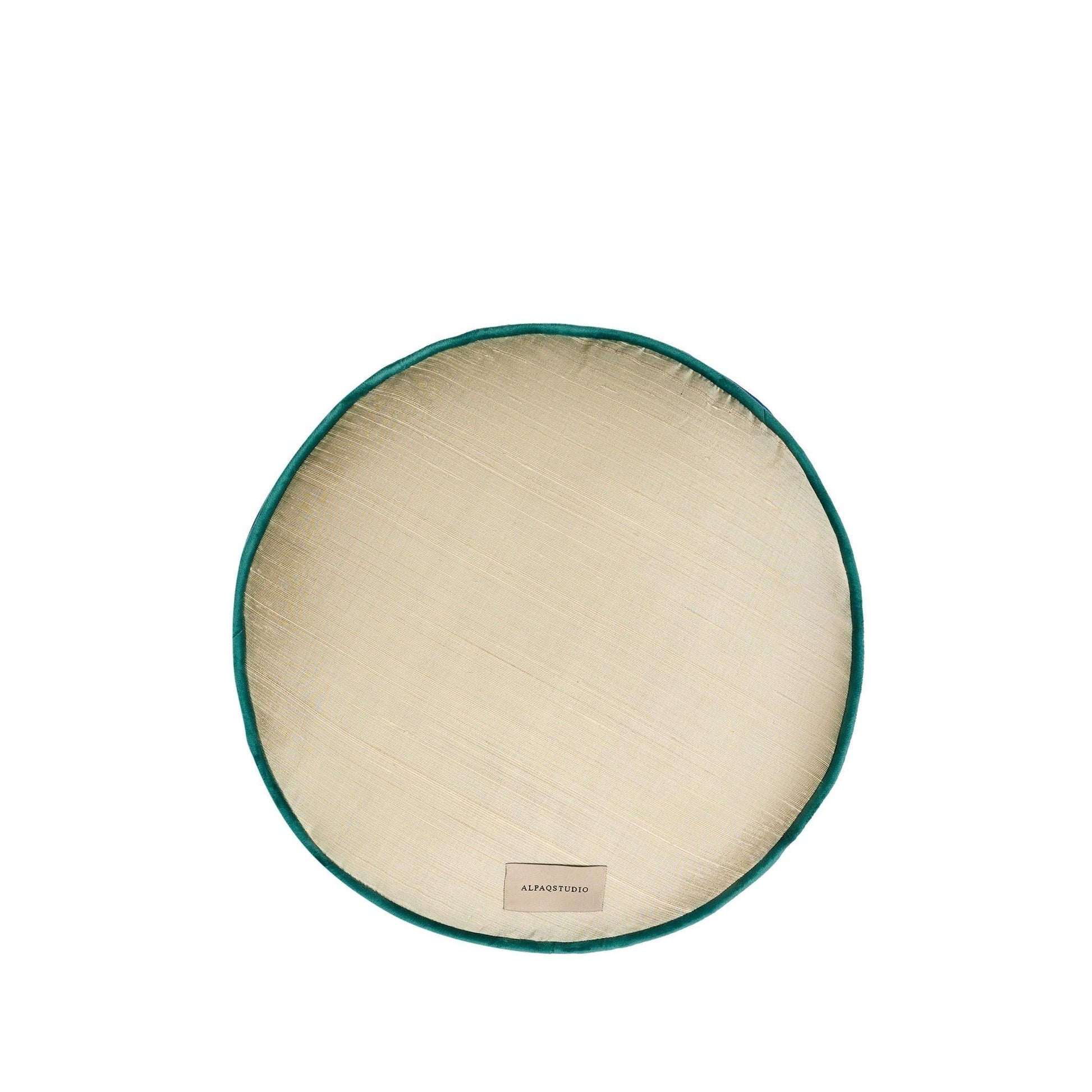 Bej İpek Aplike Ve El Boyaması Detaylı Yuvarlak Kırlent