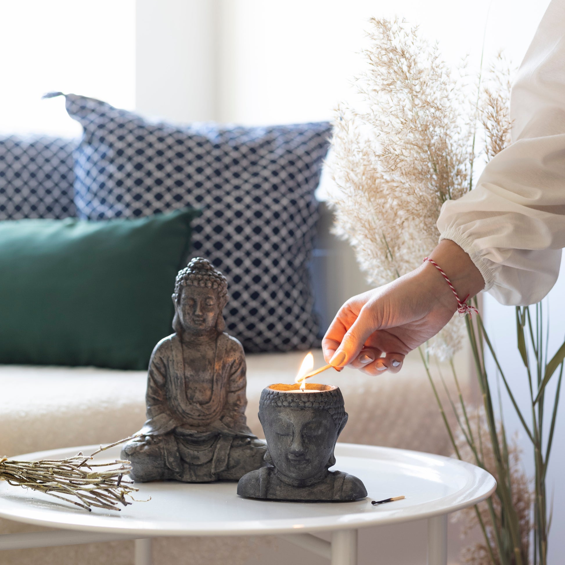 Beton Buddha Heykel Ve Mumluk