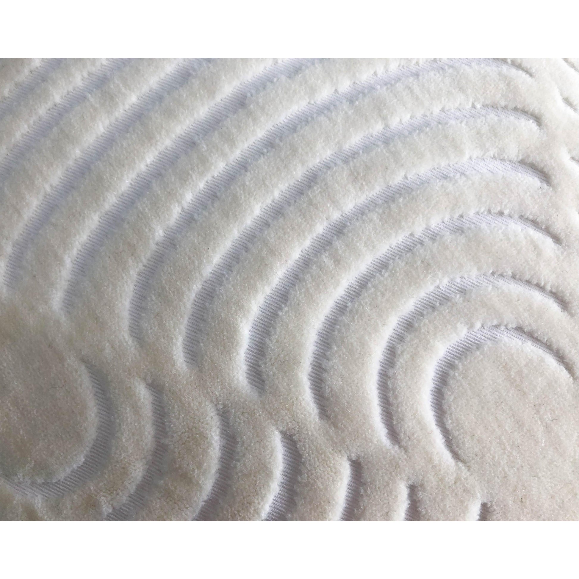 Beyaz Dalgalı Yastık Kılıfı