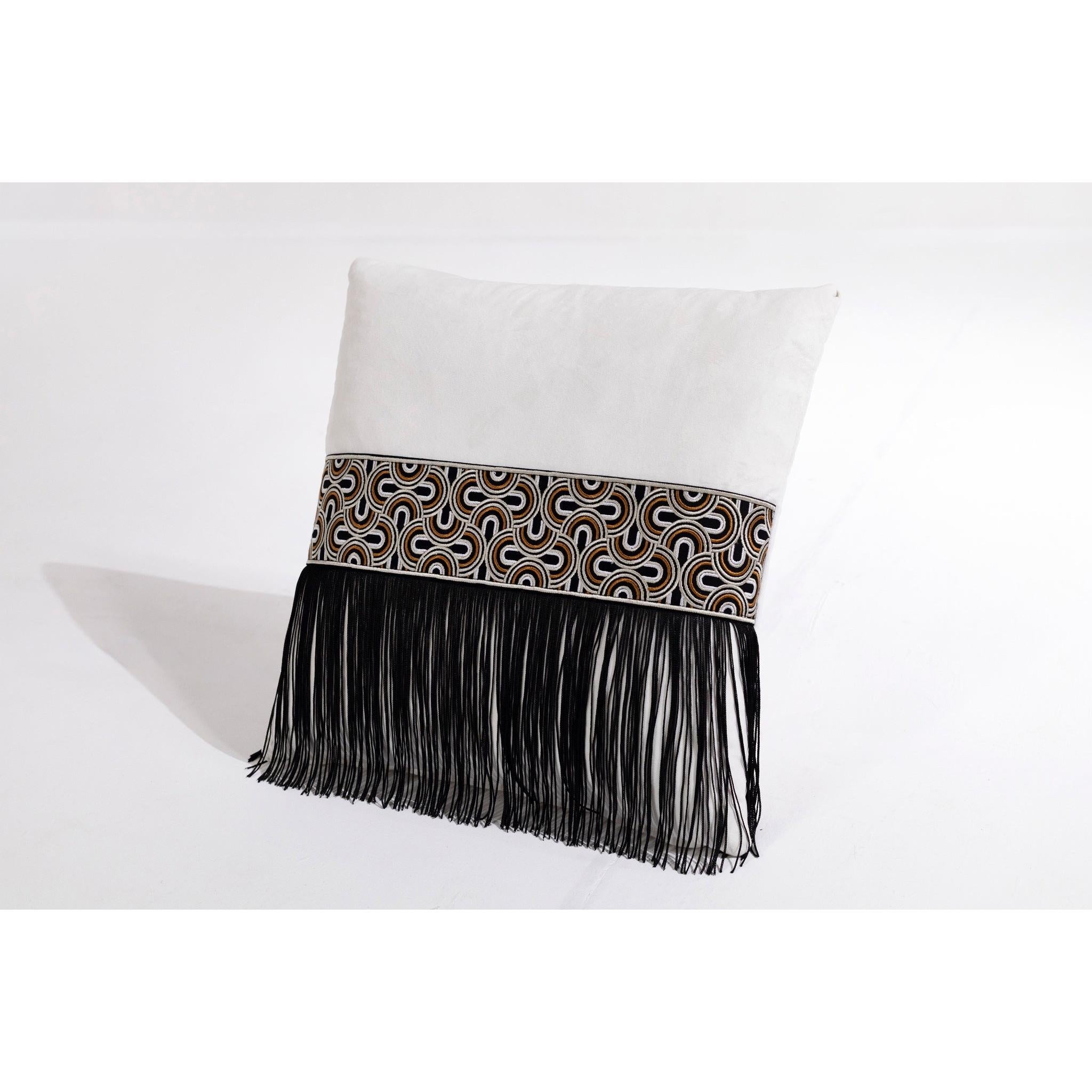 Beyaz Kadife Franj Püsküllü Kırlent