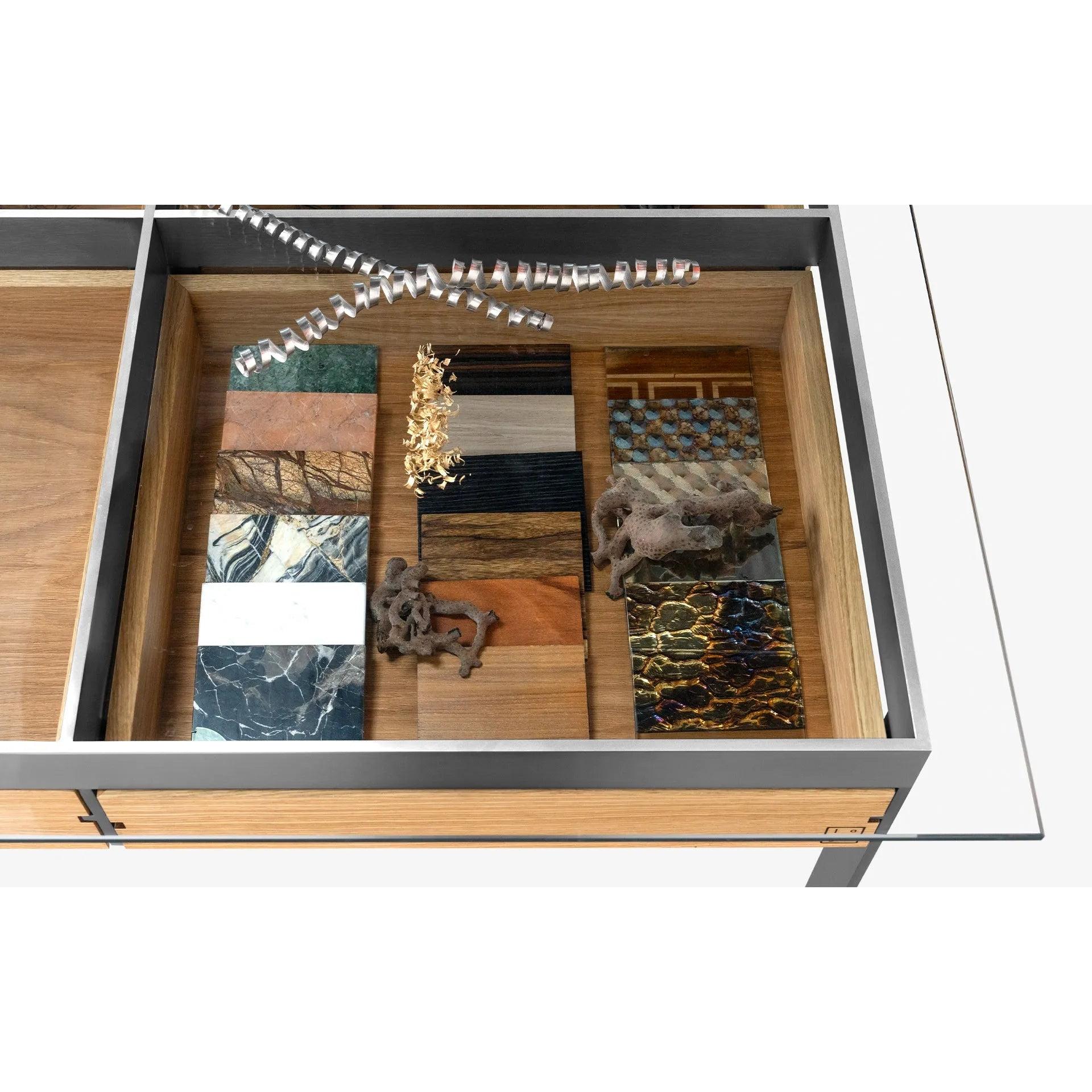 Burēdo Çekmeceli Sergileme Ve Çalışma Masası