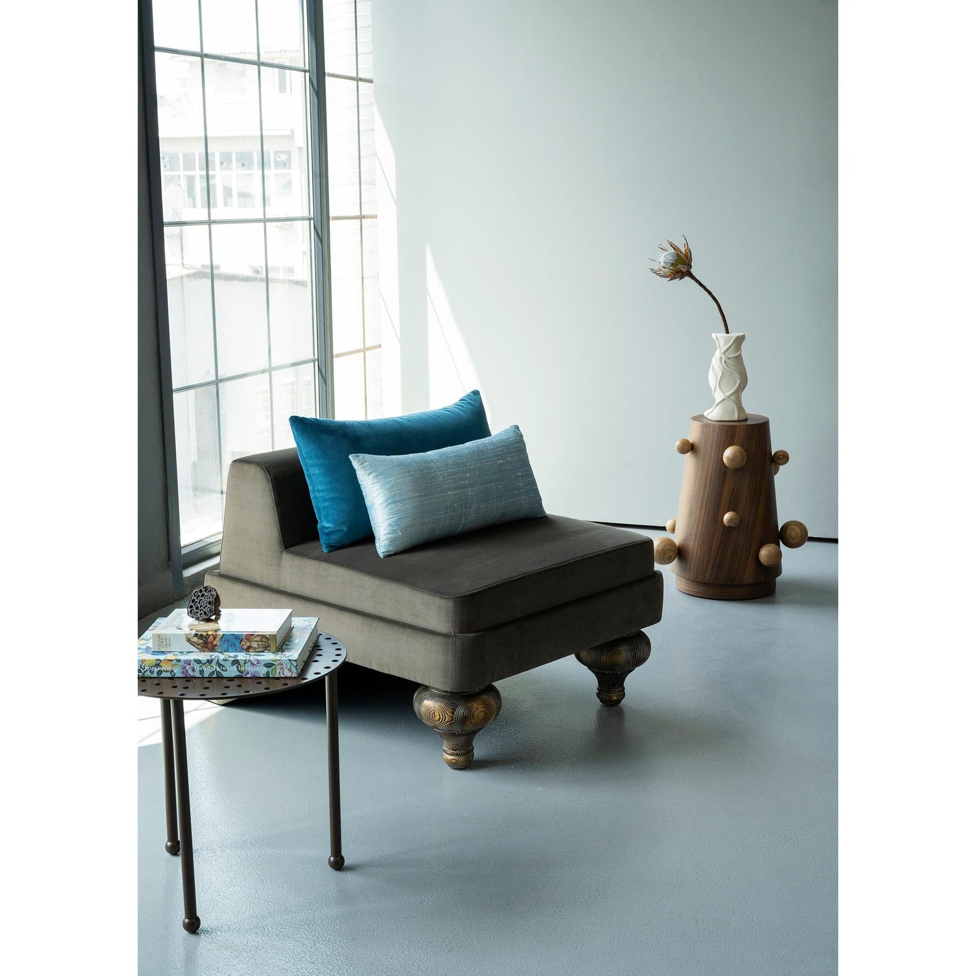 Buz Mavisi Dikdörtgen İpek Şantuk Kırlent