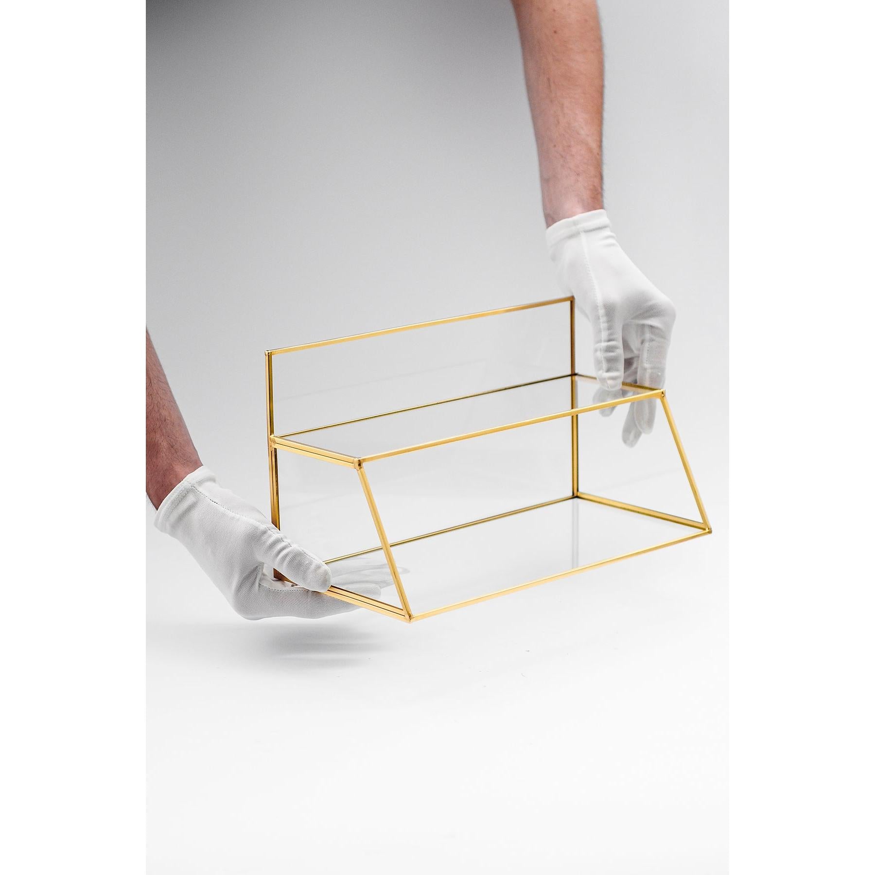 Cam Organizer | Raflı