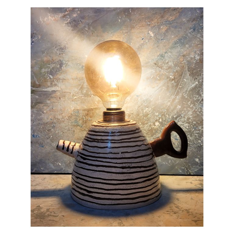 Çaydanlık Formlu Kahverengi Çizgili Abajur