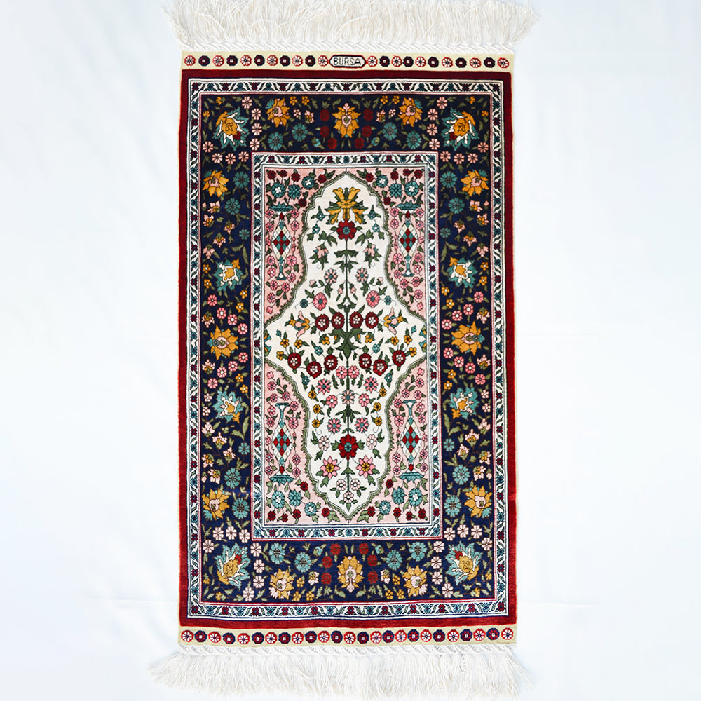 Çeşmi Bülbül Desenli Saf İpek El Dokuma Duvar Halısı (45x78 Cm)