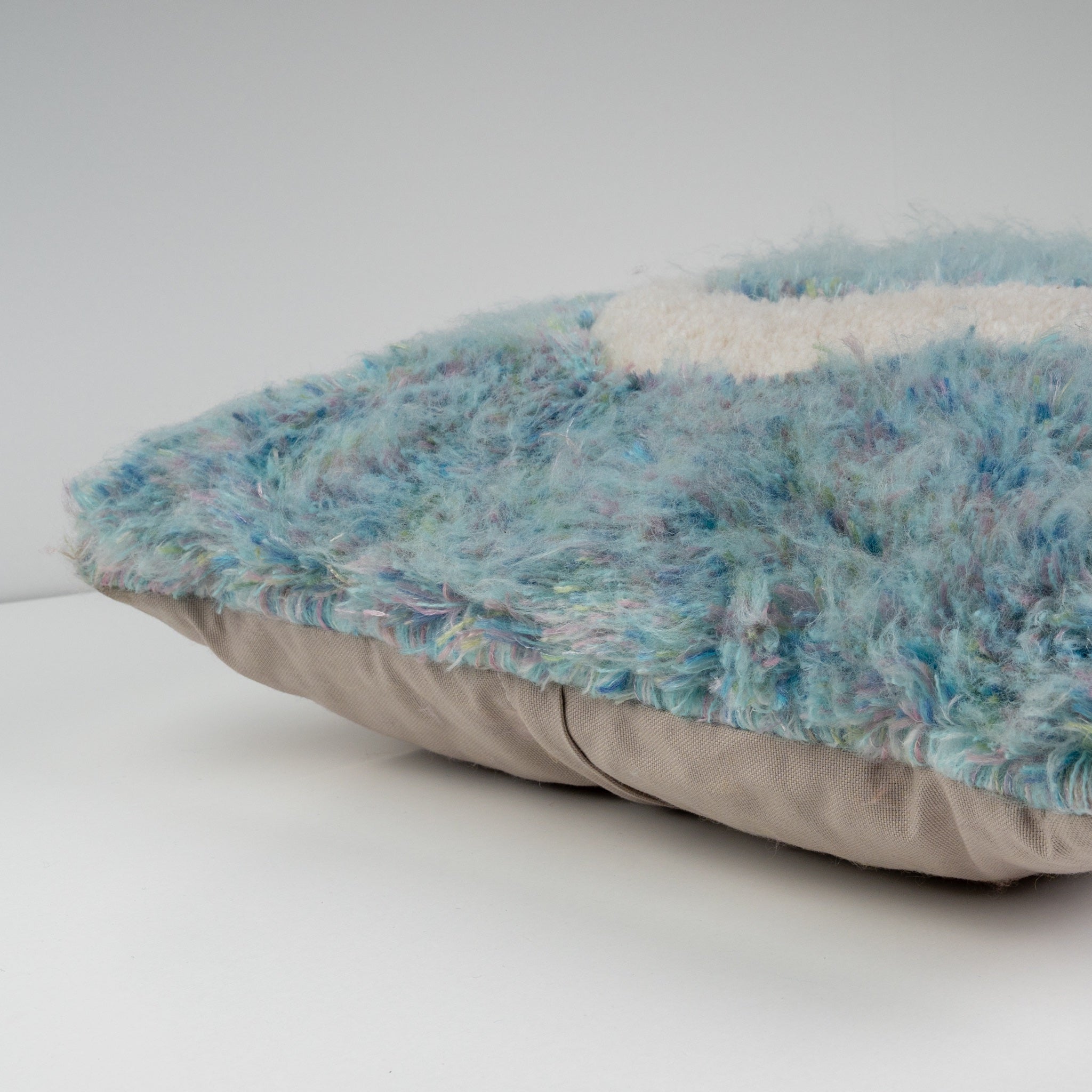 Chance El Yapımı C Harfli Yastık