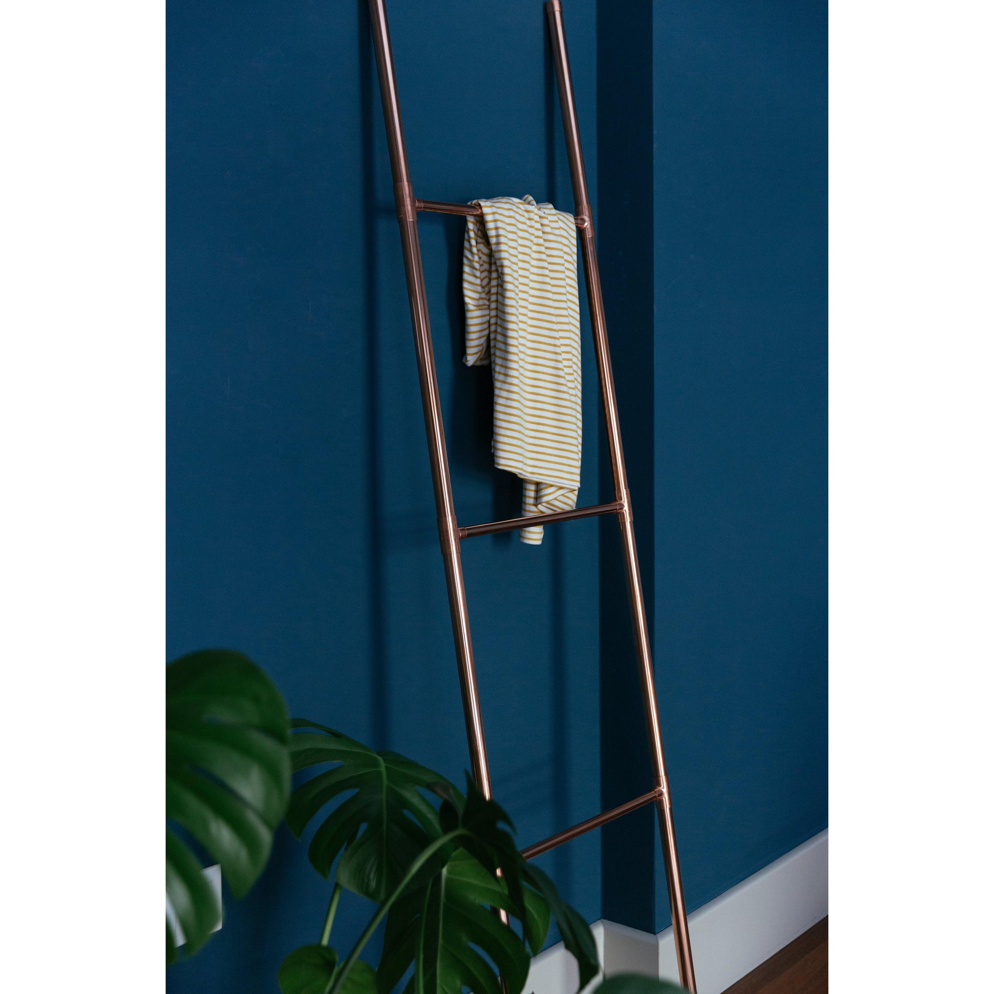 Cliff Bakır Dekoratif Merdiven