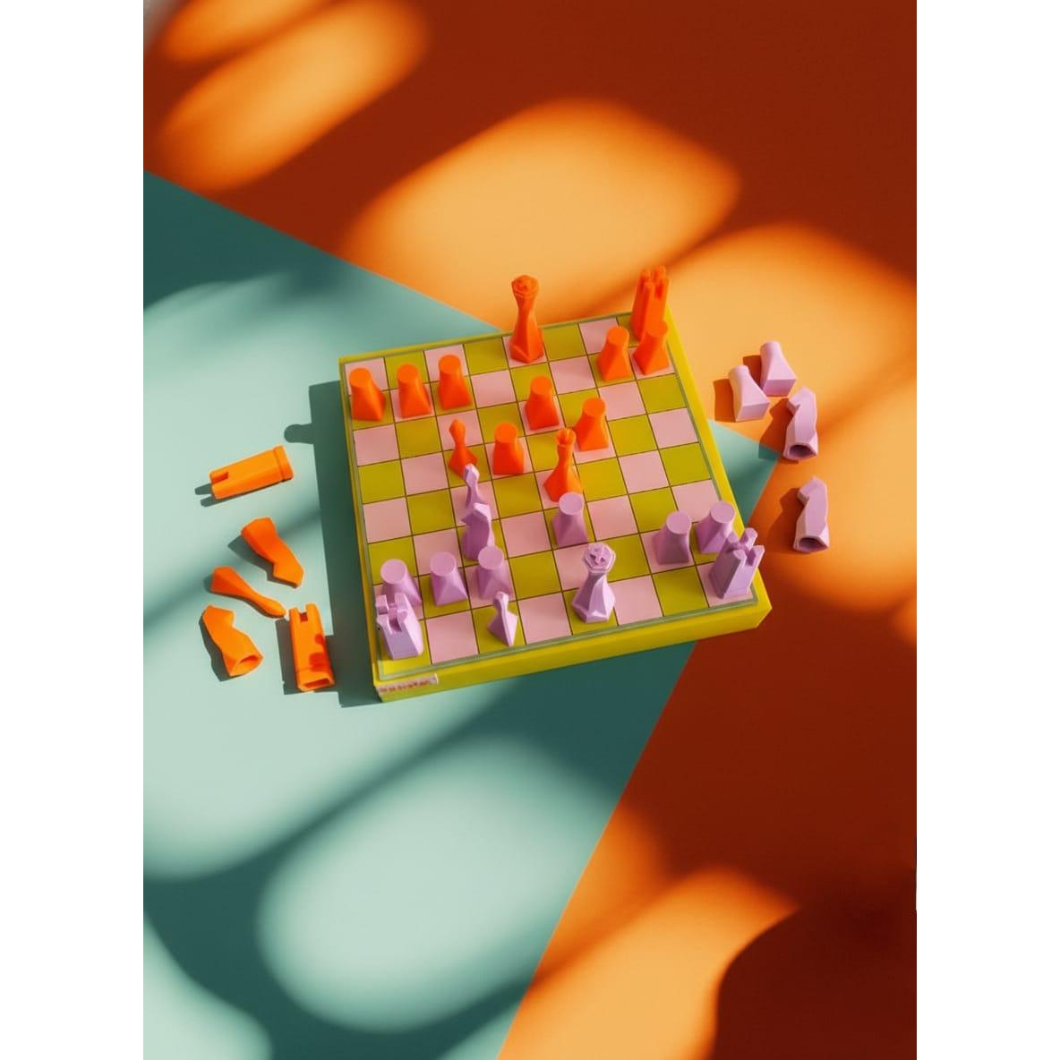 Çok Renkli Küçük Satranç Takımı No. 8