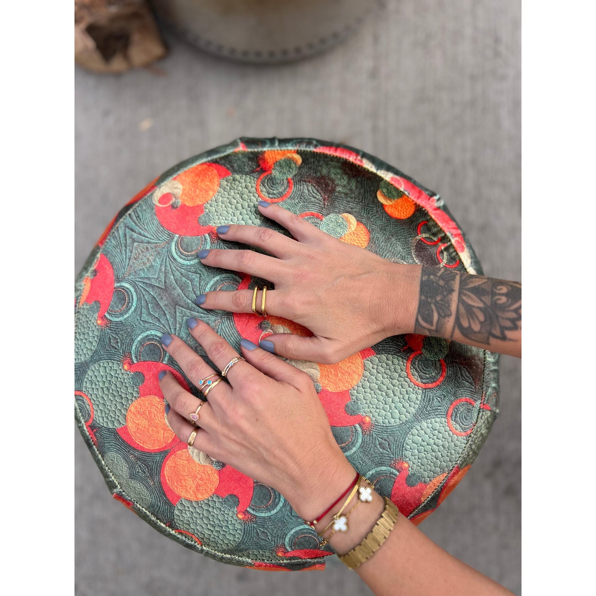 Core, Tavus Kuşu Parlak Kadife Puf / Yan Sehpa