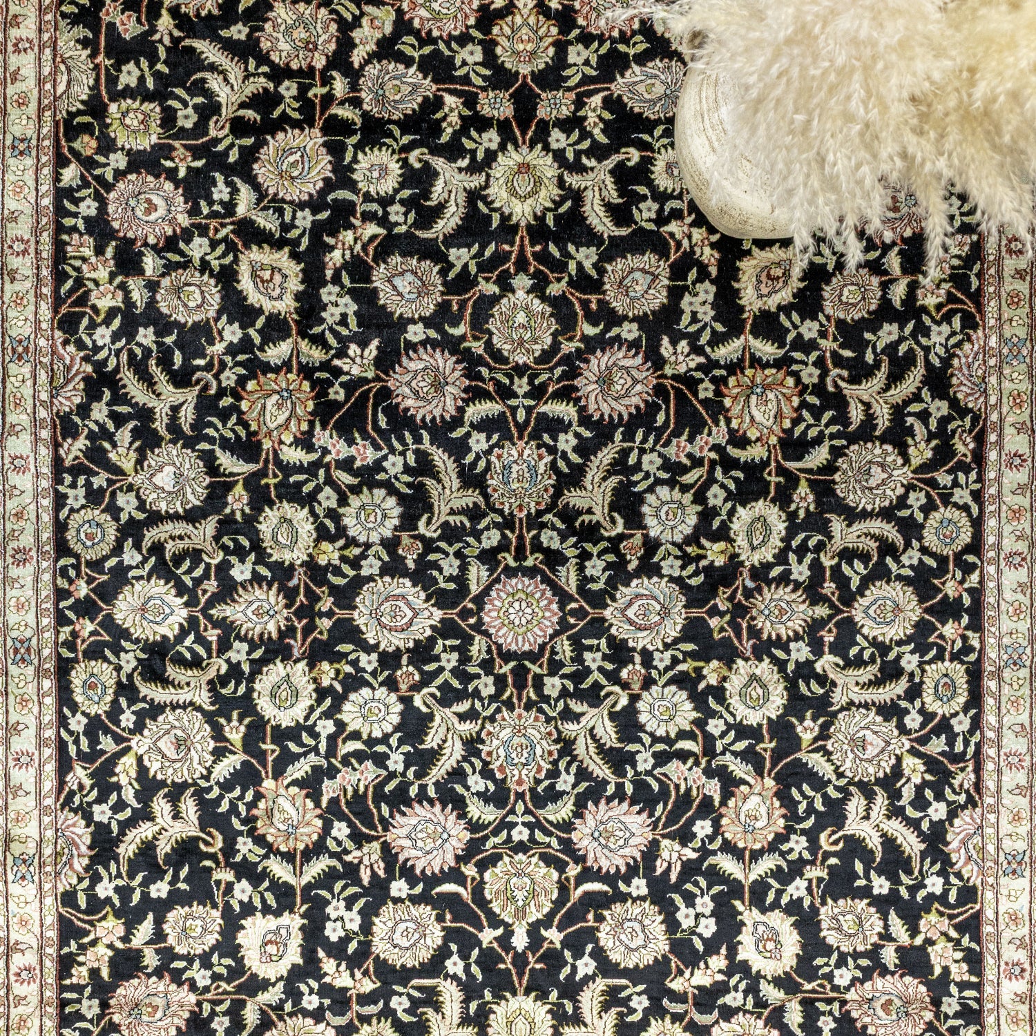 Dalya Çiçek Desenli El Dokuma Halı 182X274 Cm