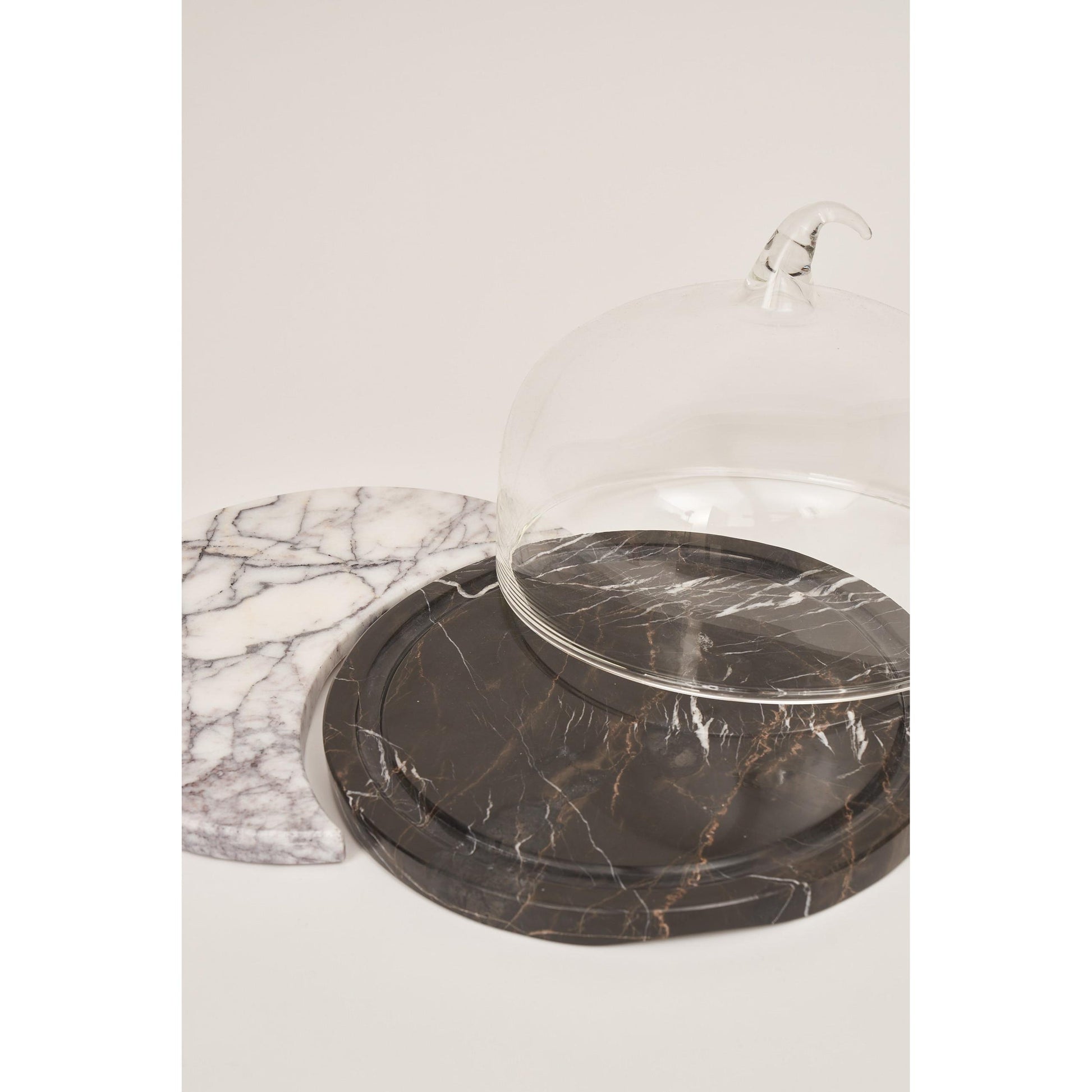 Day & Night Mermer Cam Kapaklı Sunumluk