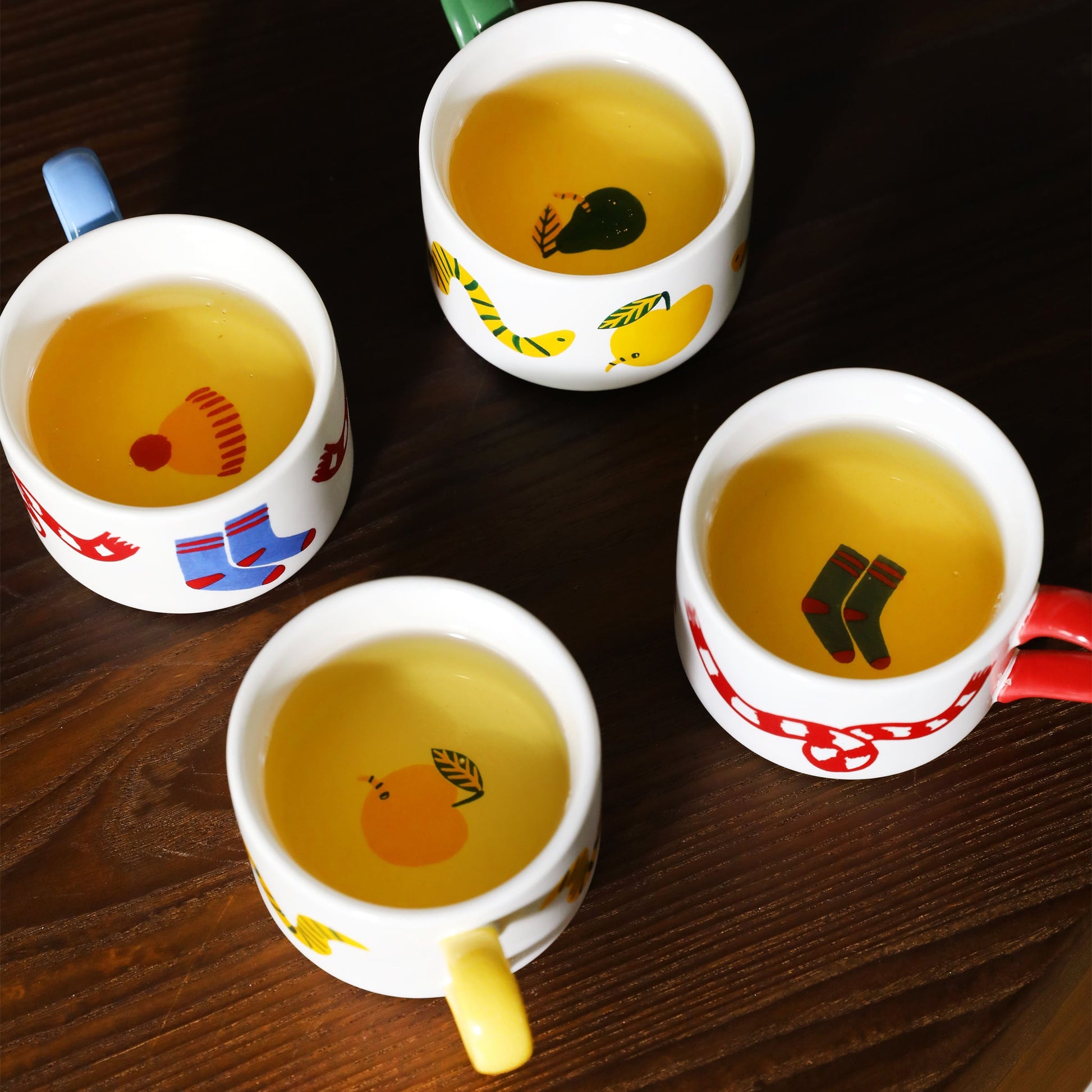 Desenli 4'lü Kupa Seti