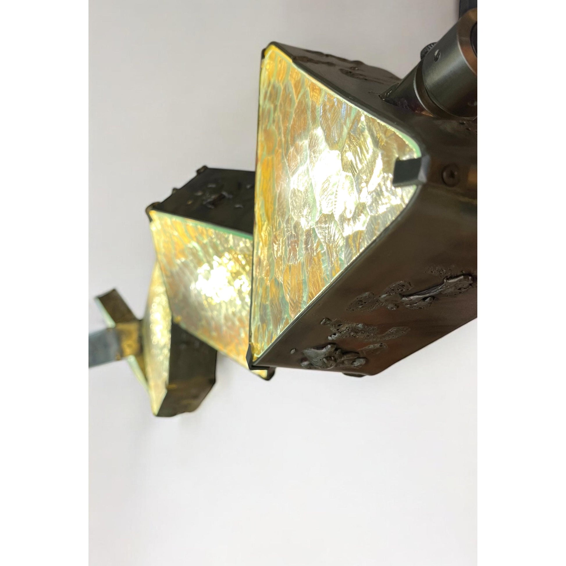 Diagonal Tavan Aydınlatması