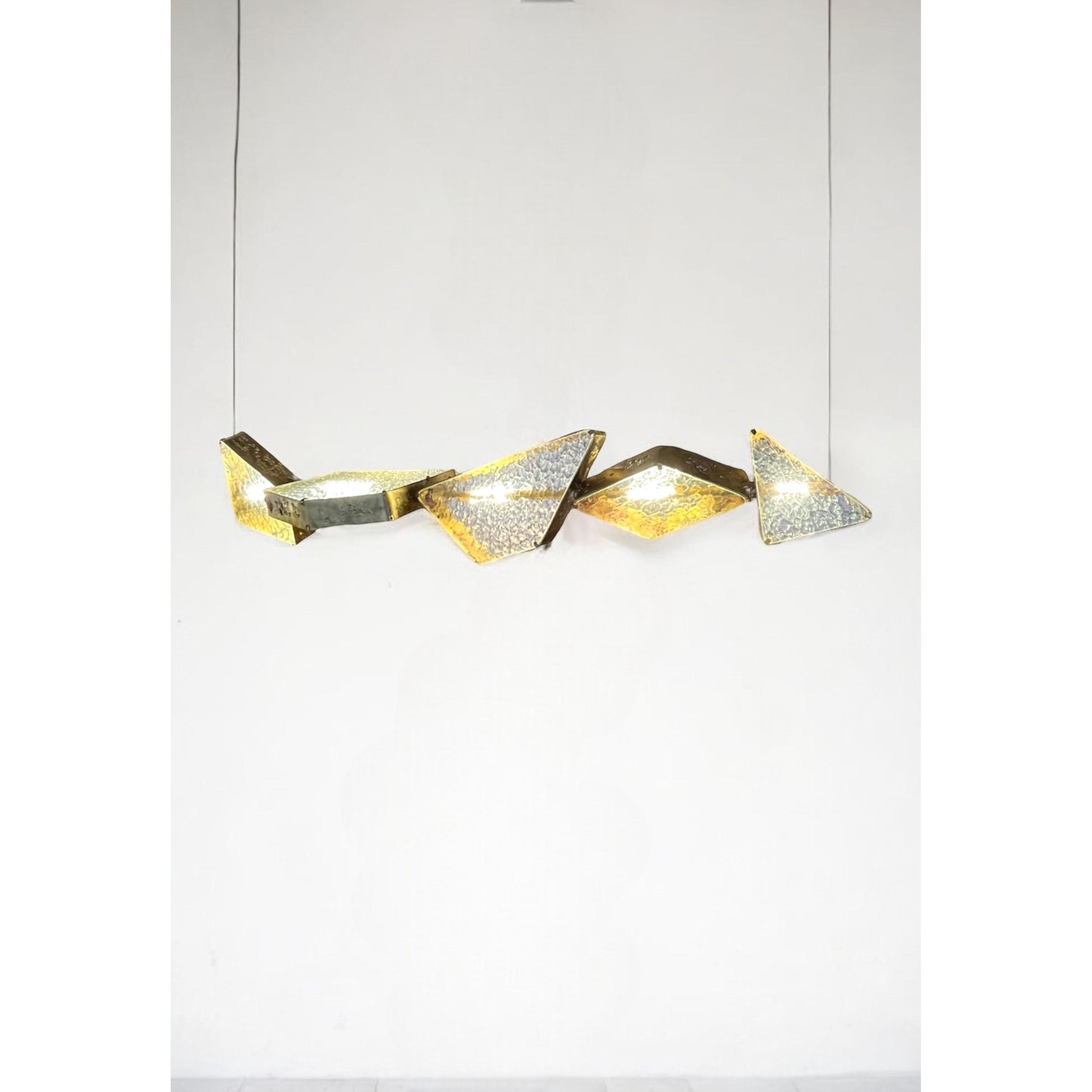 Diagonal Tavan Aydınlatması