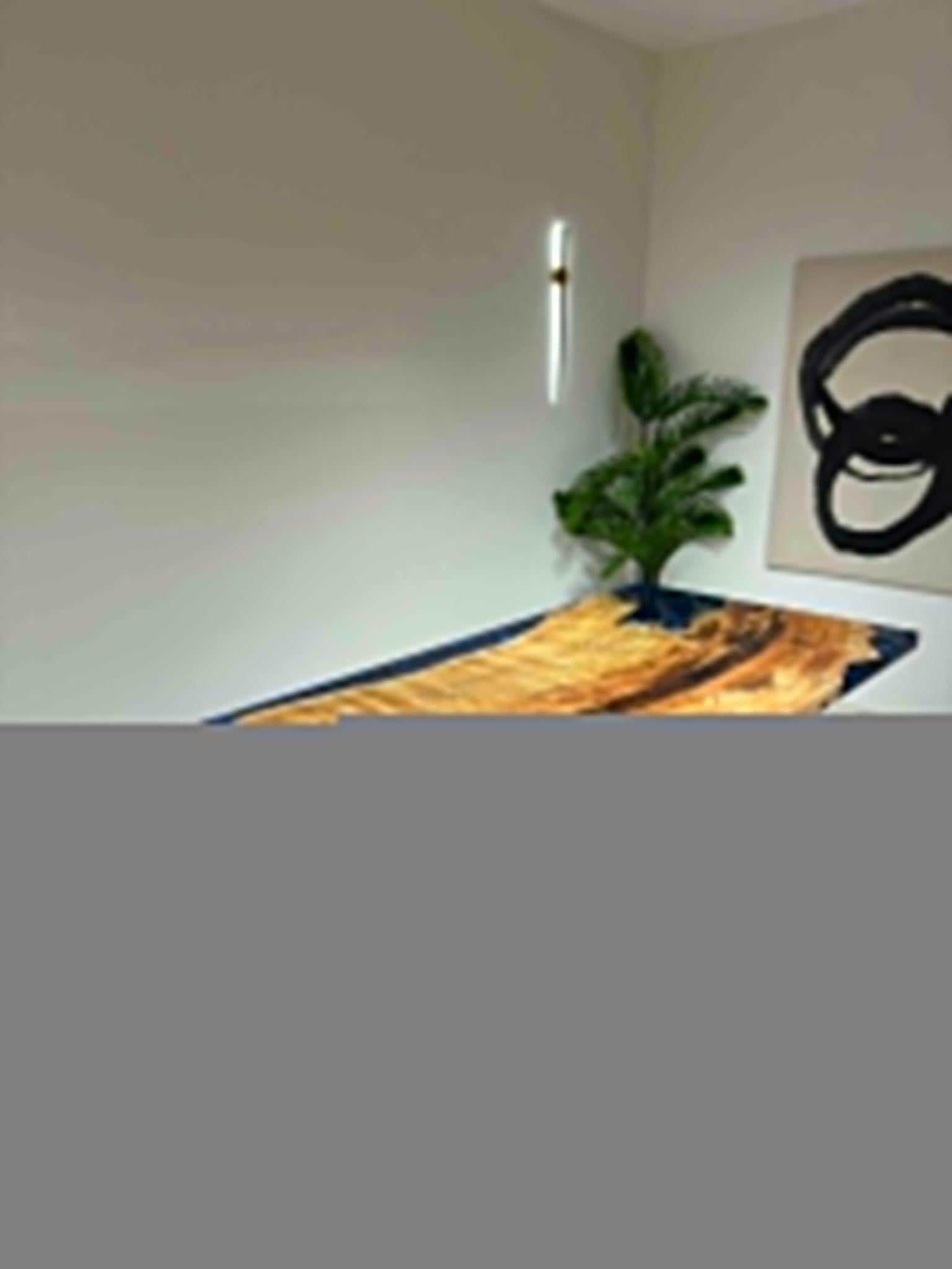 Dişbudak Ağacından Metalik Mavi Epoksi Yemek Masası