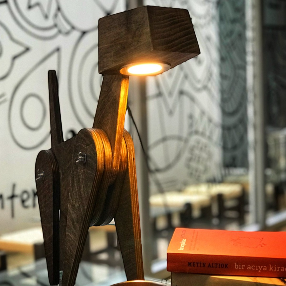 Doglamp Ahşap Masa Lambası