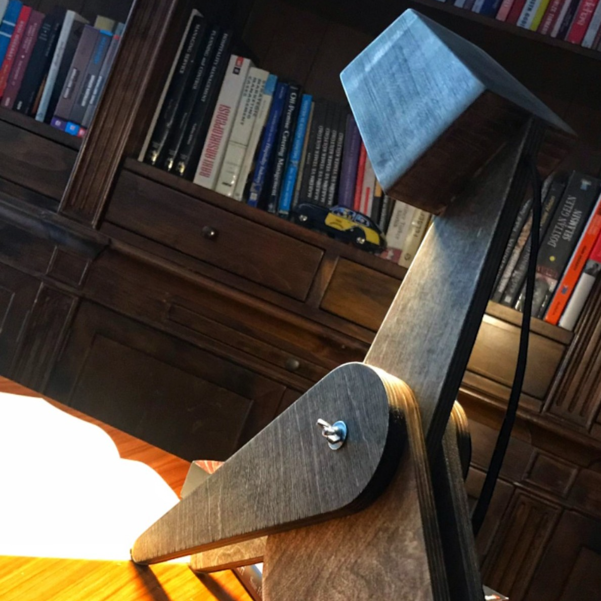 Doglamp Ahşap Masa Lambası