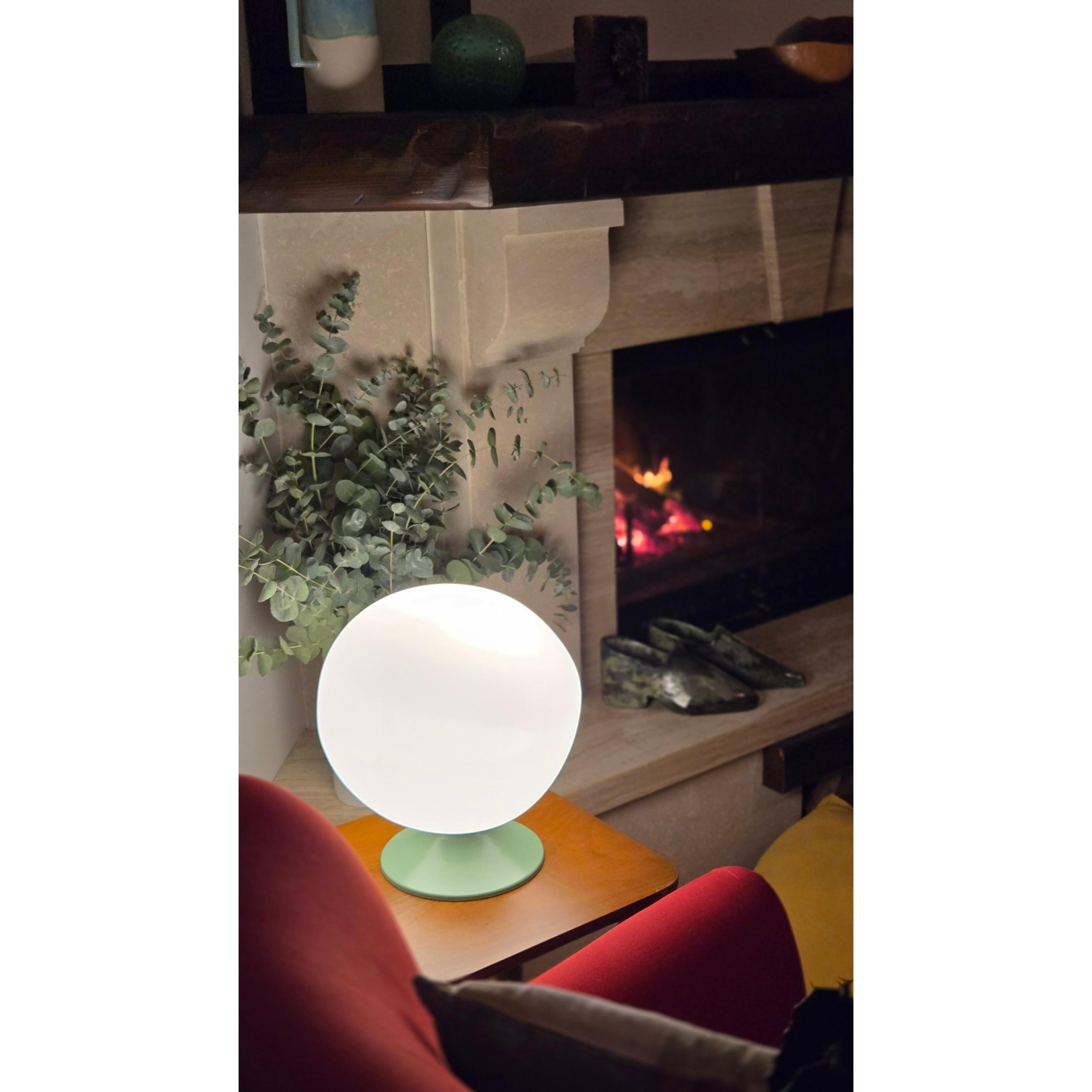 Egg Masa Aydınlatması