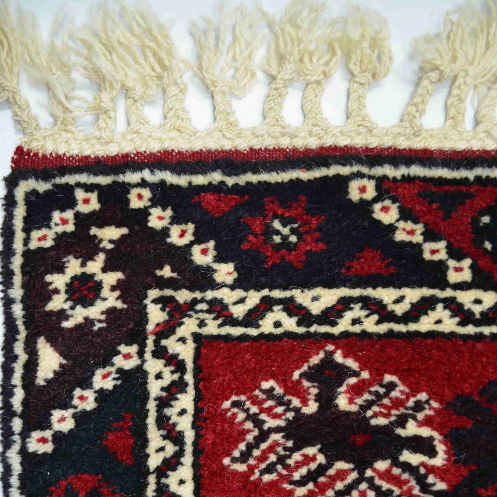 El Dokuma Döşemealtı Halısı