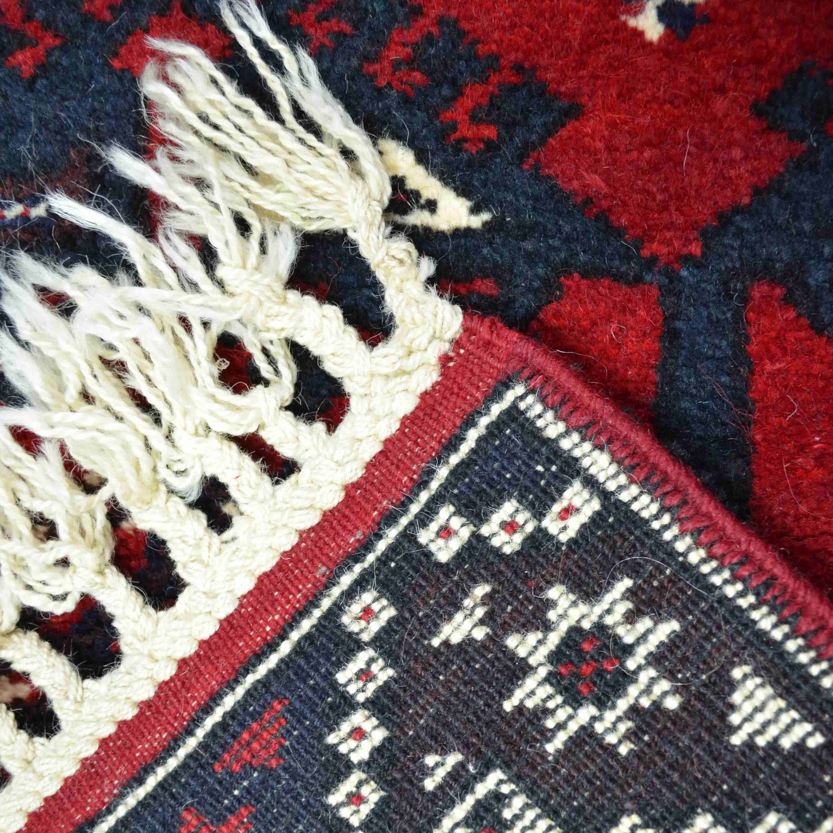 El Dokuma Döşemealtı Halısı