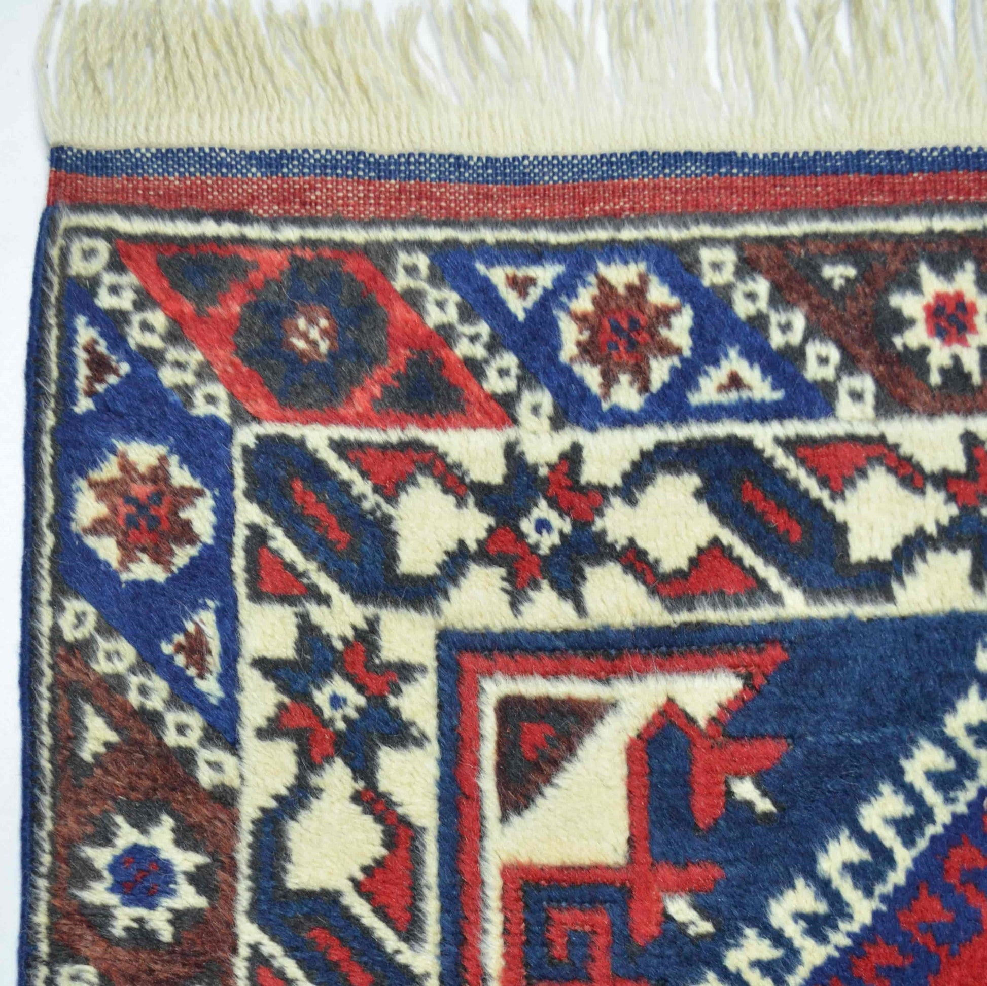 El Dokuma Döşemealtı Halısı