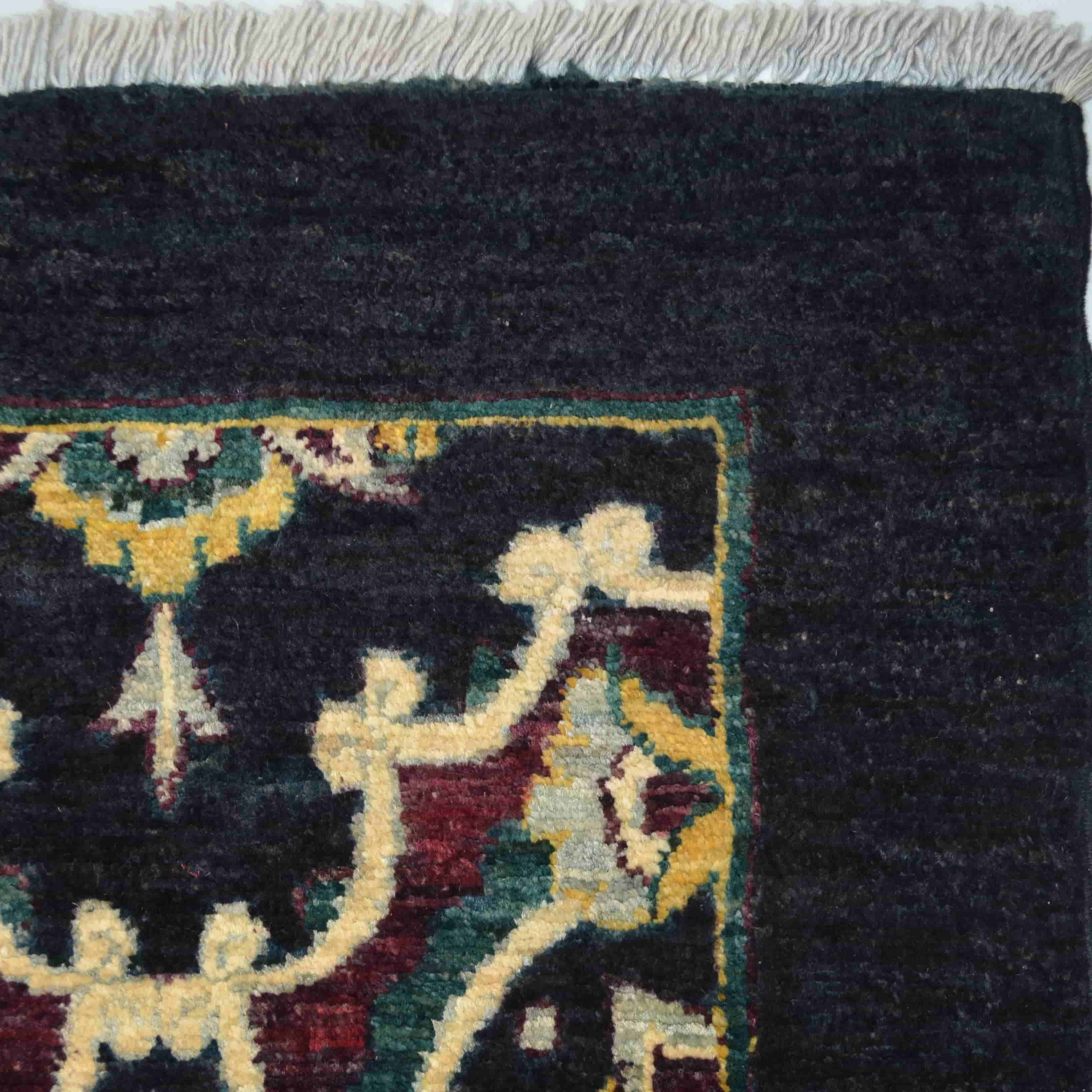 El Dokuma Uşak Ziegler Halısı