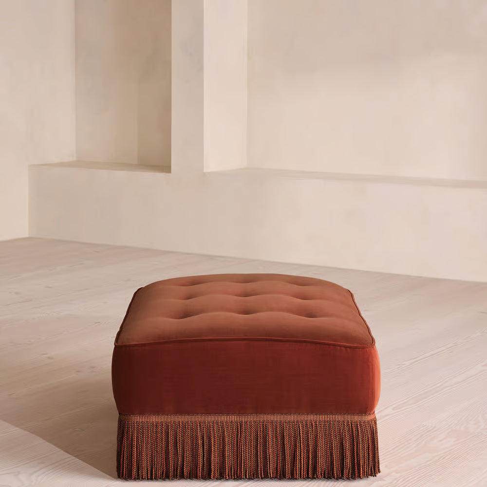 Elena Püskülü Puf