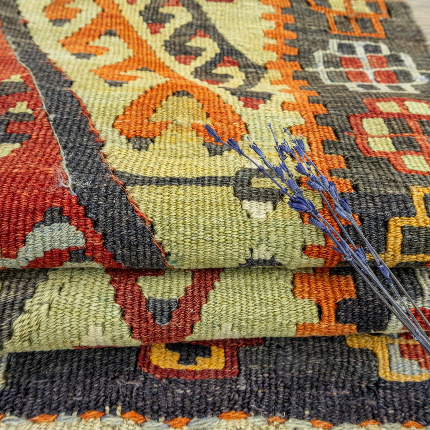 Elnara Geometrik Tasarımlı Yün Kilim 102X145 Cm